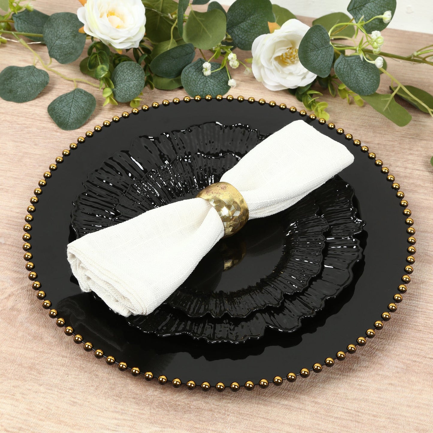 20-Pack 10" Plastic Dinner Plates – Black Reef Design Party Plates – Elegant Disposable Tableware