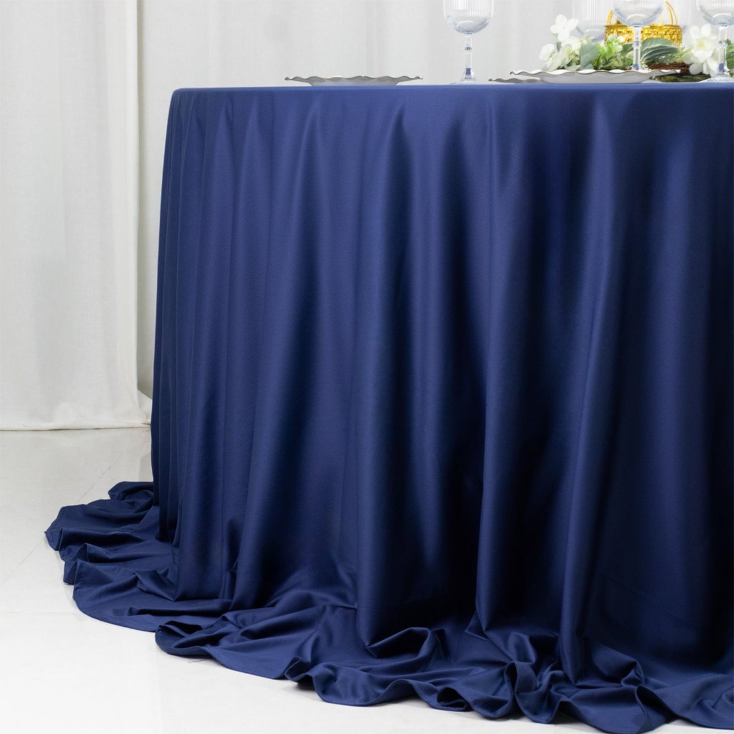 Fire Retardant Scuba Tablecloth – 132" Round Navy Blue, Wrinkle Free, Stain Resistant, Seamless Polyester Cover