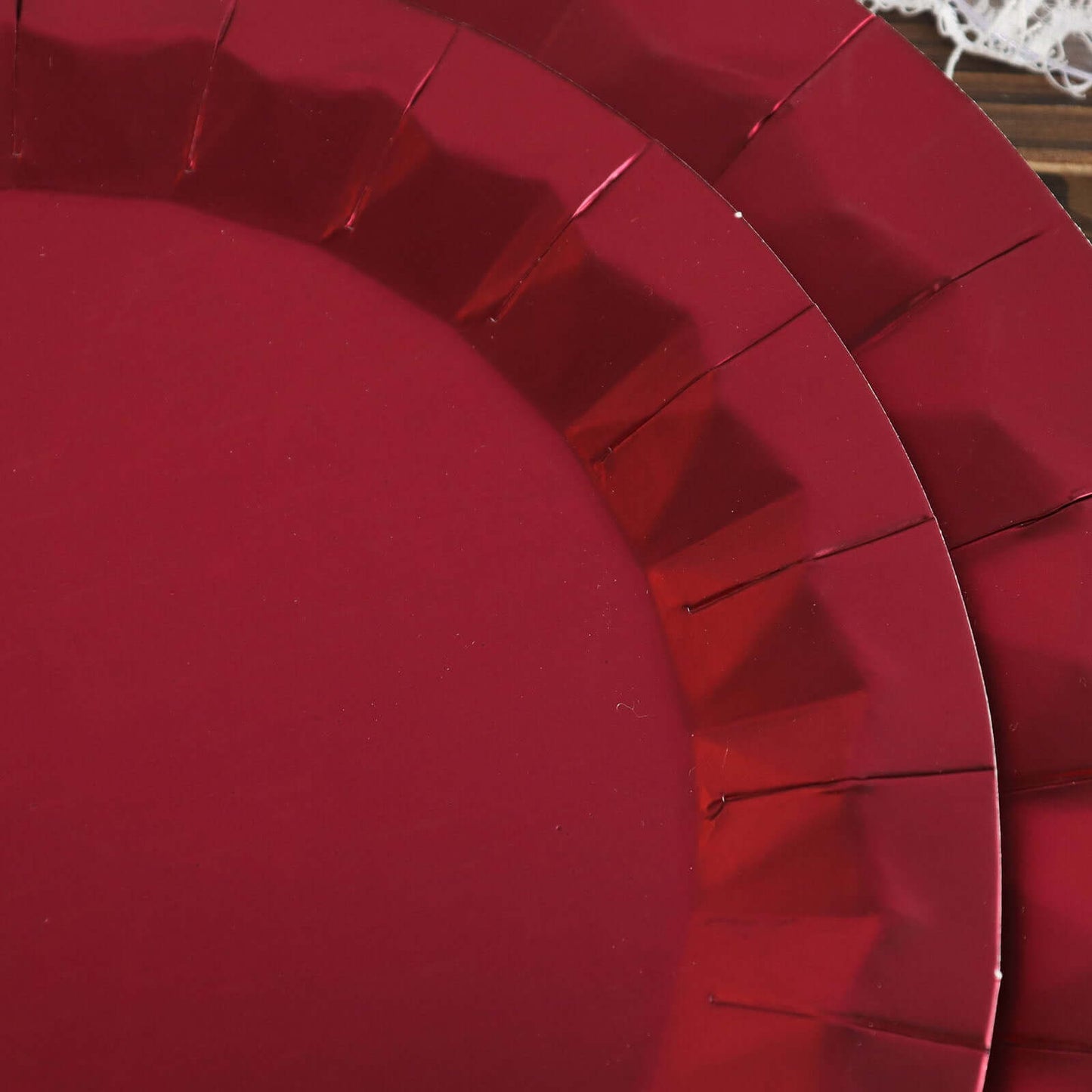 25-Pack Paper 9" Round Dinner Plates in Burgundy with Geometric Prism Rim - Disposable 400GSM Party Plates