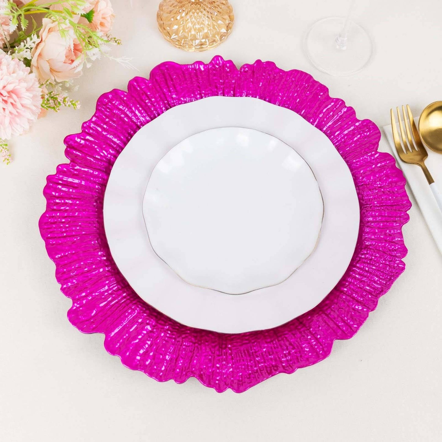 6-Pack Acrylic Plastic Round Charger Plates 13" in Fuchsia with Reef Design, Dinner Charger Tableware