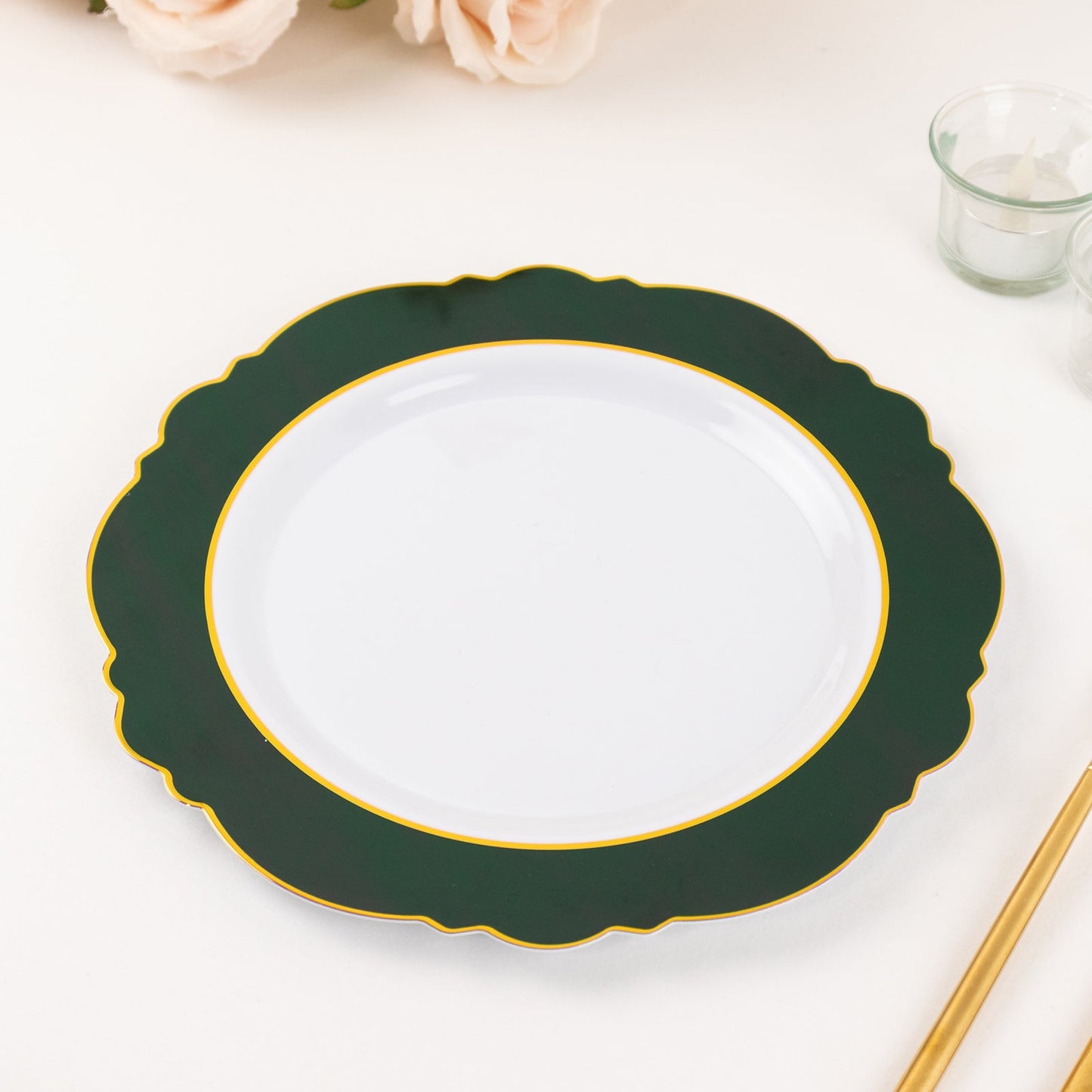 10-Pack Plastic 10" Round Dinner Plates in White with Hunter Emerald Green Blossom Design & Gold Edging - Disposable Party Plates