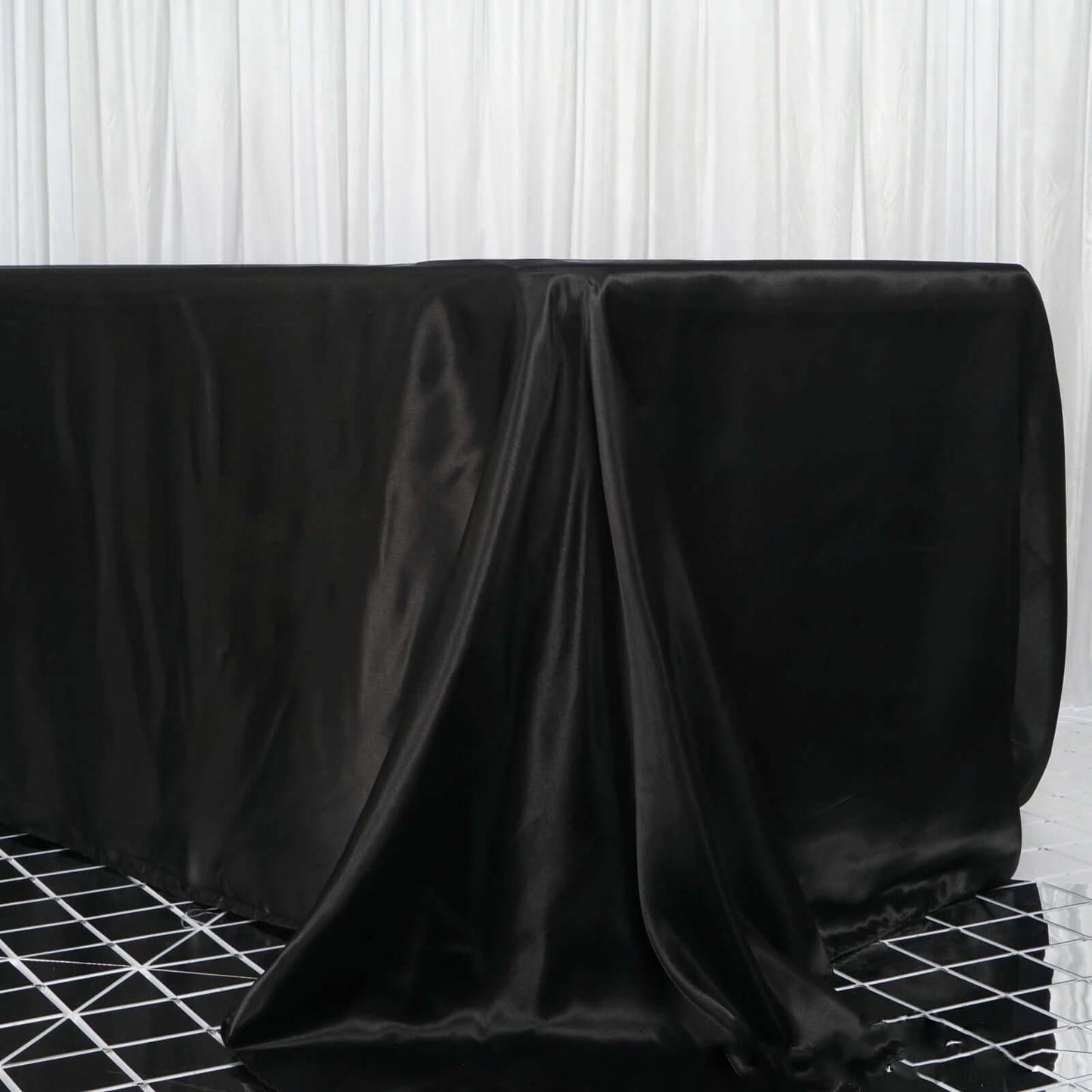 Satin Rectangular 90"x156" Tablecloth Black - Seamless Stylish Table Cover for Wedding & Event Decoration