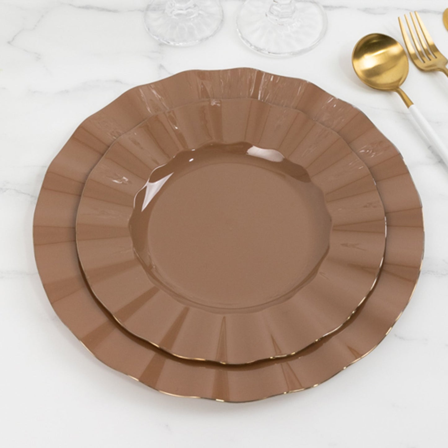 10-Pack Plastic 9" Round Dinner Plates in Coffee Brown Ruffled Rim with Gold Edging - Sturdy Disposable Dinnerware