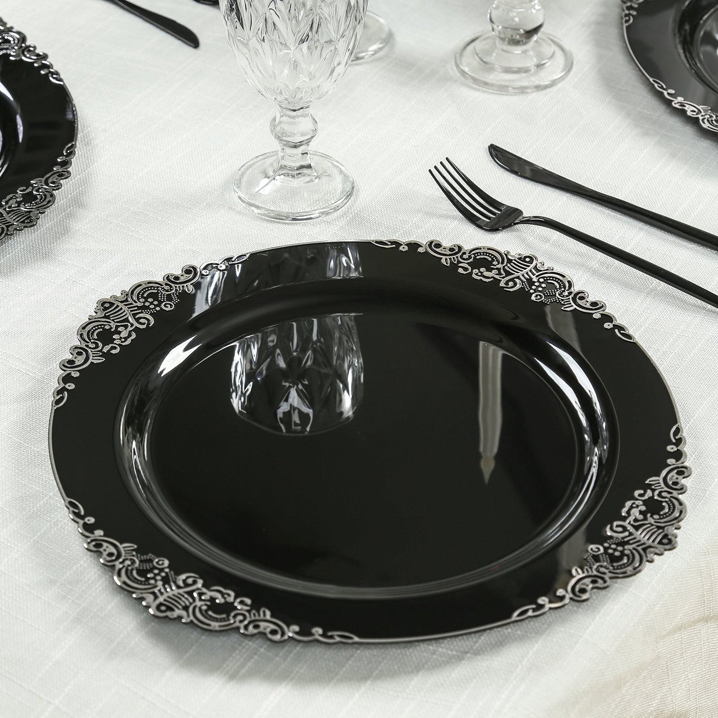 20-Pack Economy Plastic Round Charger Plates 13" in Black with Silver Embossed Baroque Rim, Stylish Dinner Party Serving Plates