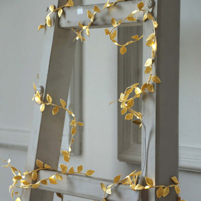 40 LED Garland String Lights Rose Leaf Design Metallic Gold Warm White - Battery Operated Hanging DÃ©cor 15ft - LED