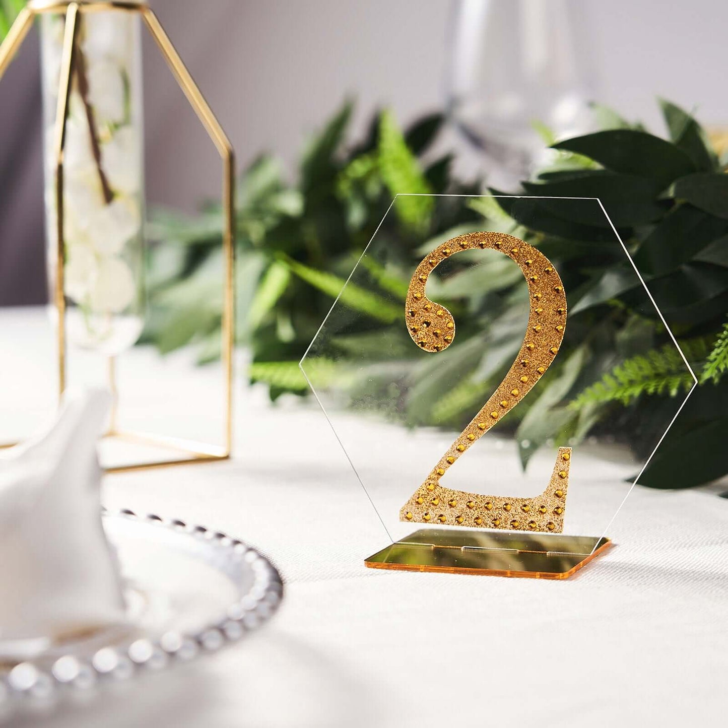 5-Pack Acrylic Table Sign Holders Hexagon Design Clear/Gold - Ideal for Modern Event Centerpieces 5"