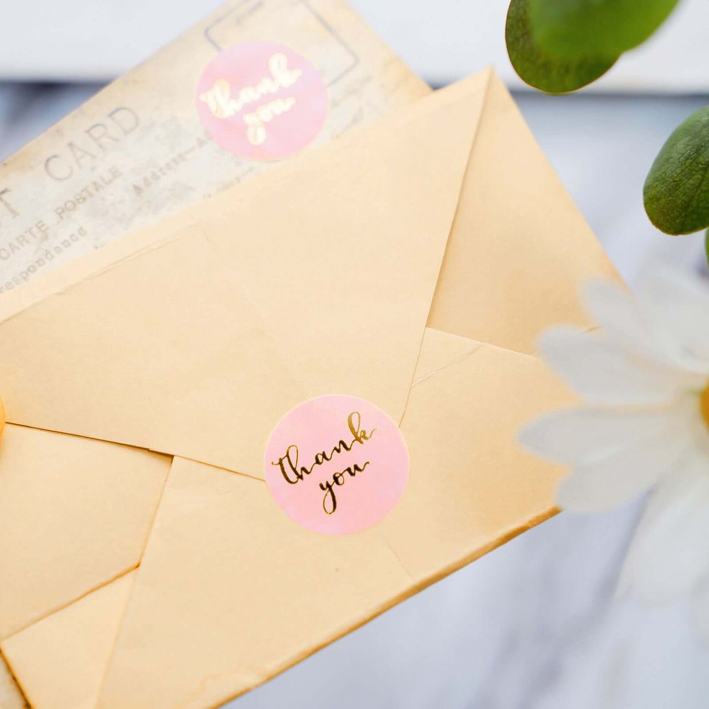 500Pcs 1" Thank You Gold Foil Text On Pink Stickers Roll DÃ©cor, Labels and Seals For DIY Envelope - Round