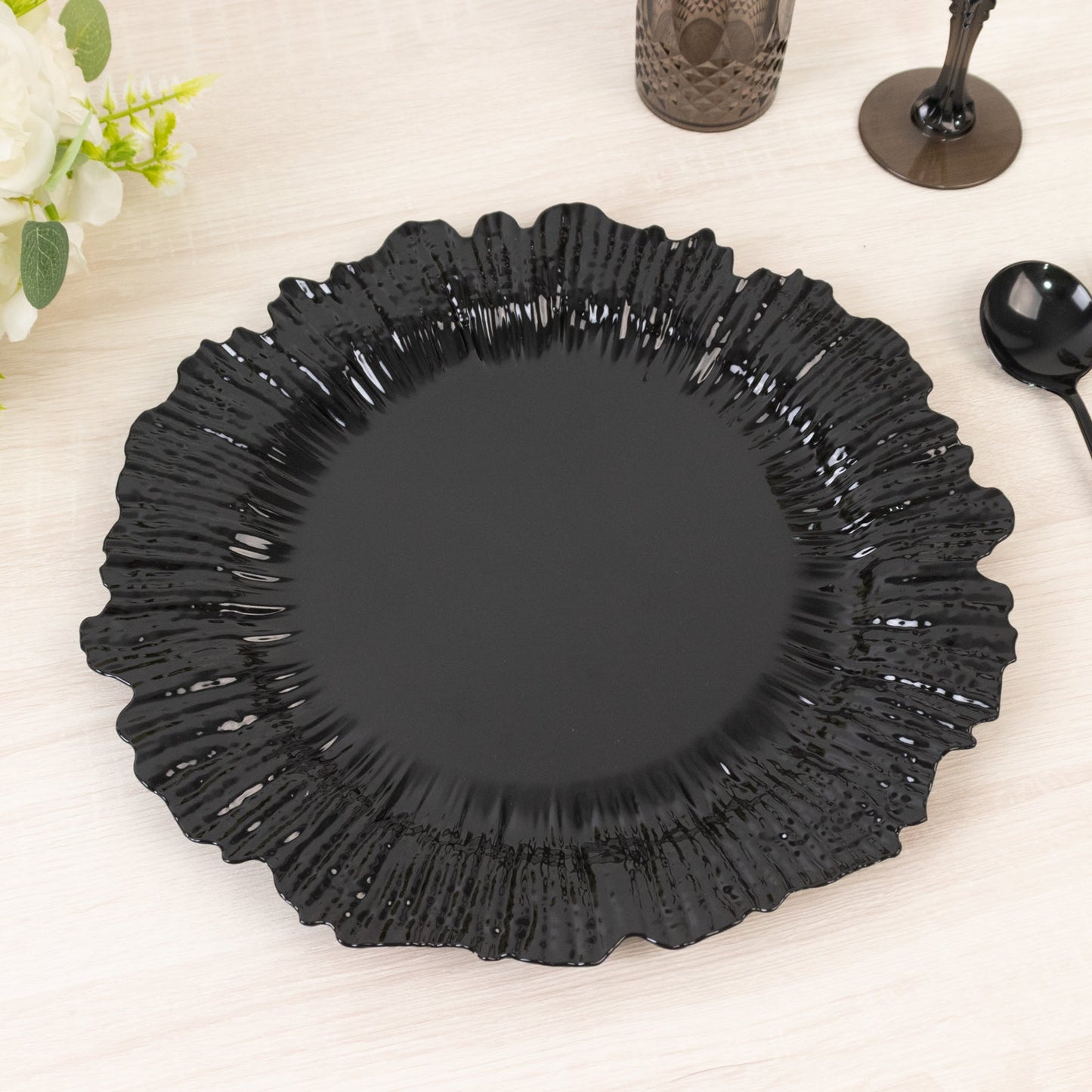 10 Pack Economy Reef Plastic Charger Plates â€“ 13" Black Dinner Plate Chargers for Weddings, Parties & Catering