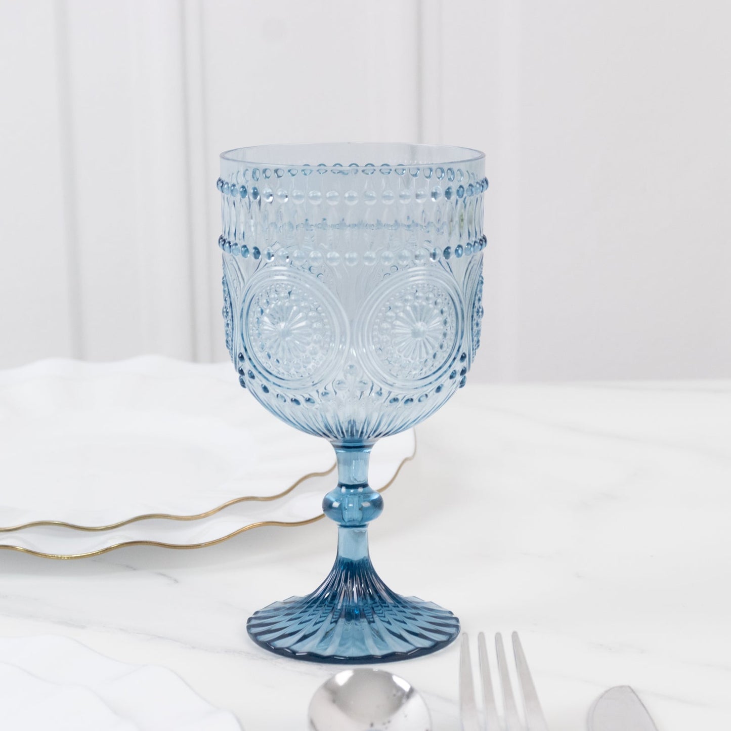 12 Pack Vintage Plastic Wine Goblets â€“ 15oz Reusable Shatterproof Dusty Blue Embossed Floral Pattern Drinkware, Decorative Cups