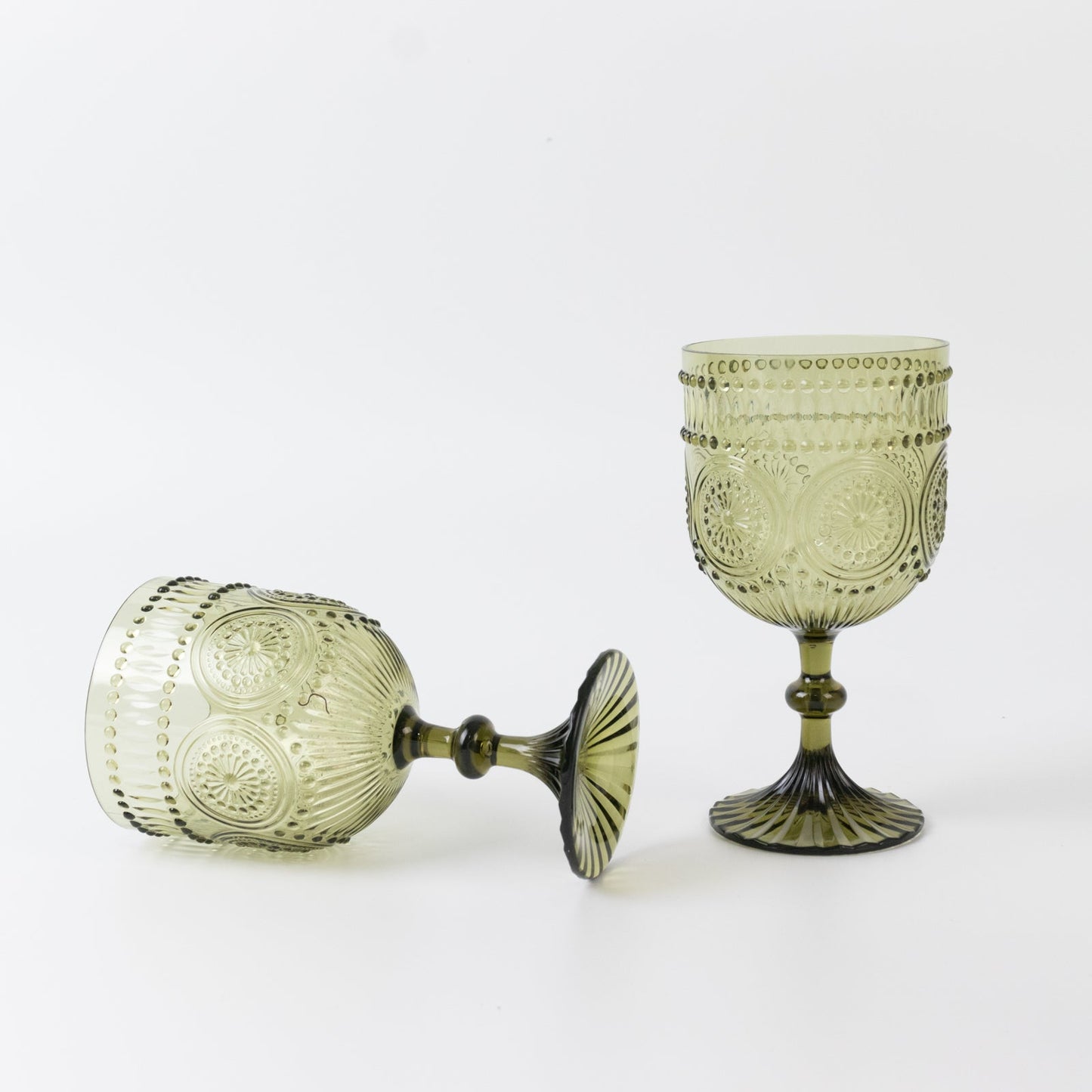 12 Pack Vintage Plastic Wine Goblets â€“ 15oz Reusable Shatterproof Dusty Sage Green Embossed Floral Pattern Drinkware, Decorative Cups