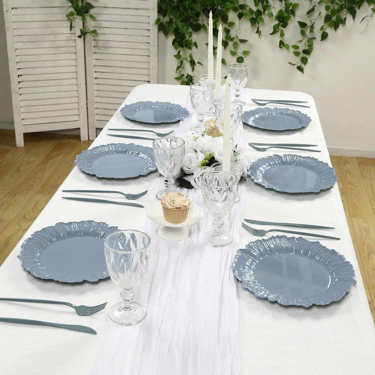 20-Pack 10" Plastic Dinner Plates â€“ Dusty Blue Reef Design Party Plates â€“ Elegant Disposable Tableware