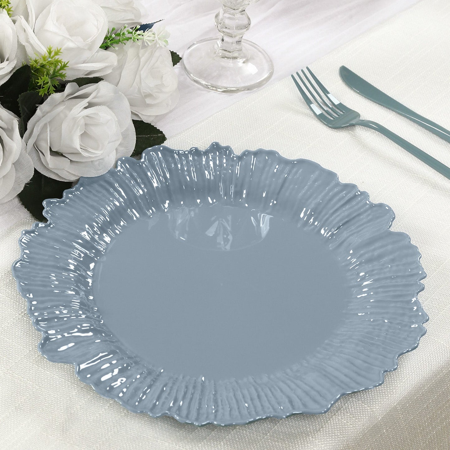 20-Pack 10" Plastic Dinner Plates â€“ Dusty Blue Reef Design Party Plates â€“ Elegant Disposable Tableware