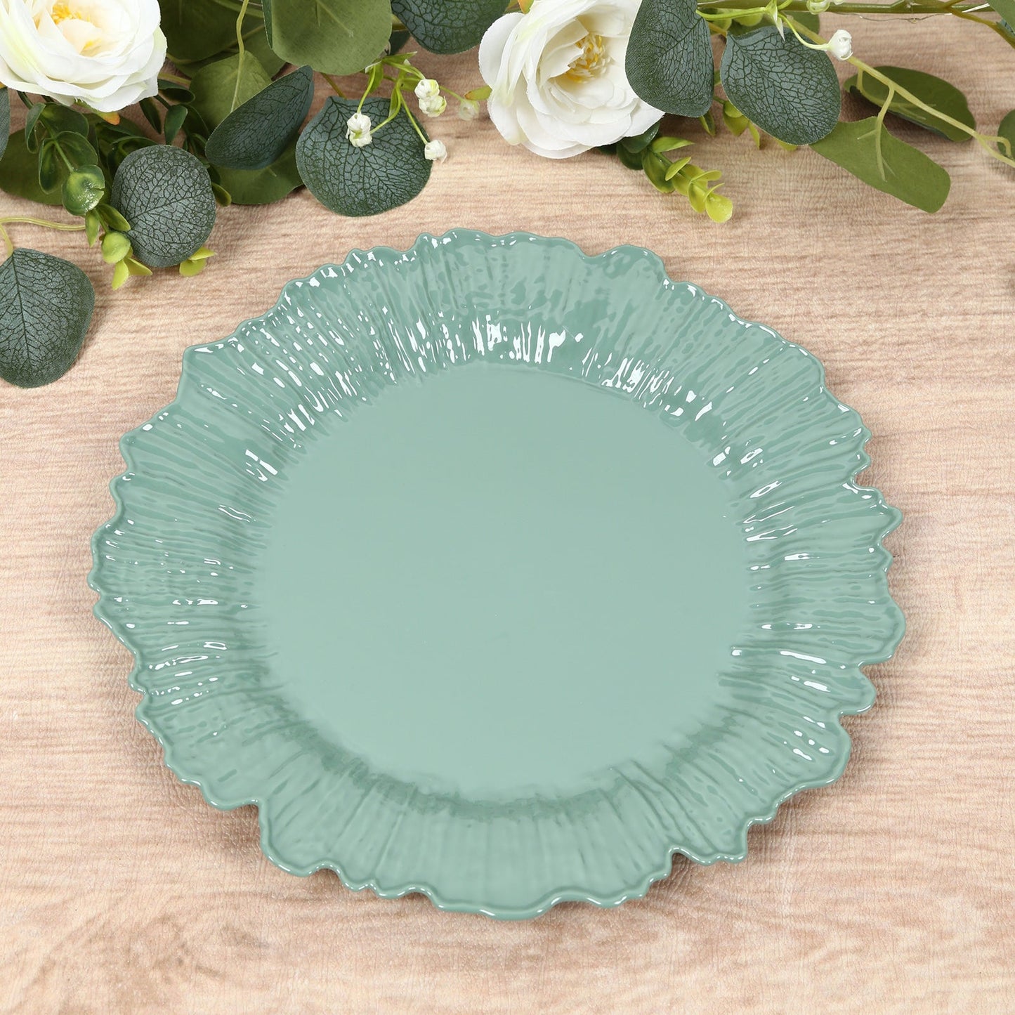 20-Pack 10" Plastic Dinner Plates â€“ Dusty Sage Green Reef Design Party Plates â€“ Elegant Disposable Tableware