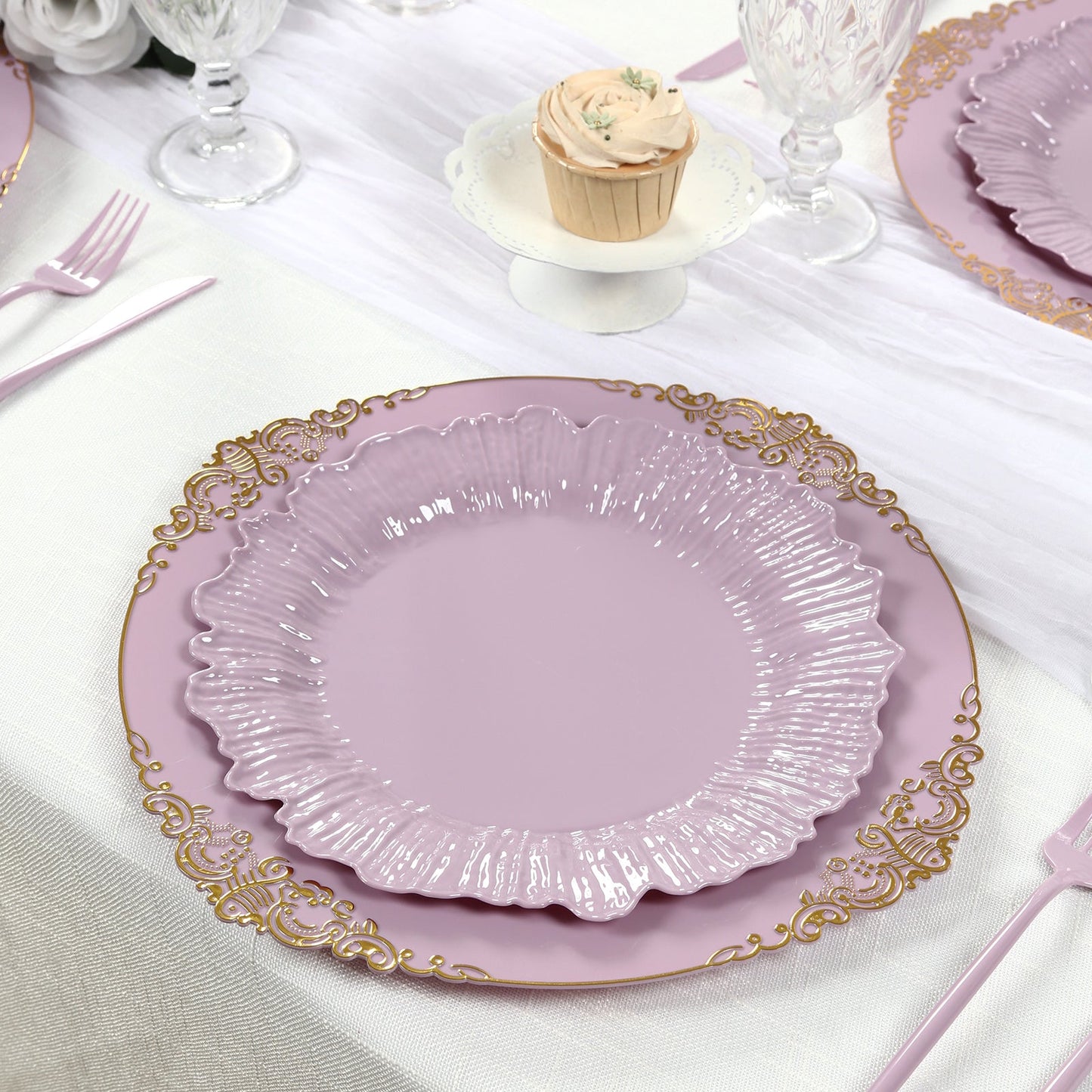 20-Pack 10" Plastic Dinner Plates â€“ Lavender Lilac Reef Design Party Plates â€“ Elegant Disposable Tableware