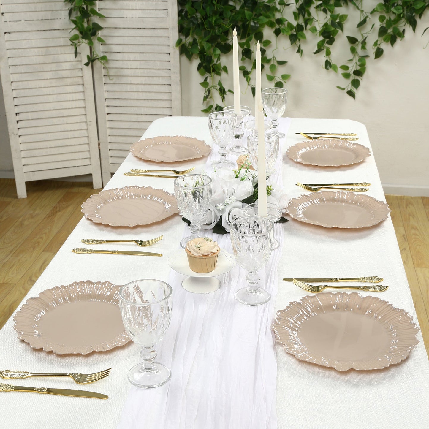 20-Pack 10" Plastic Dinner Plates â€“ Taupe Reef Design Party Plates â€“ Elegant Disposable Tableware