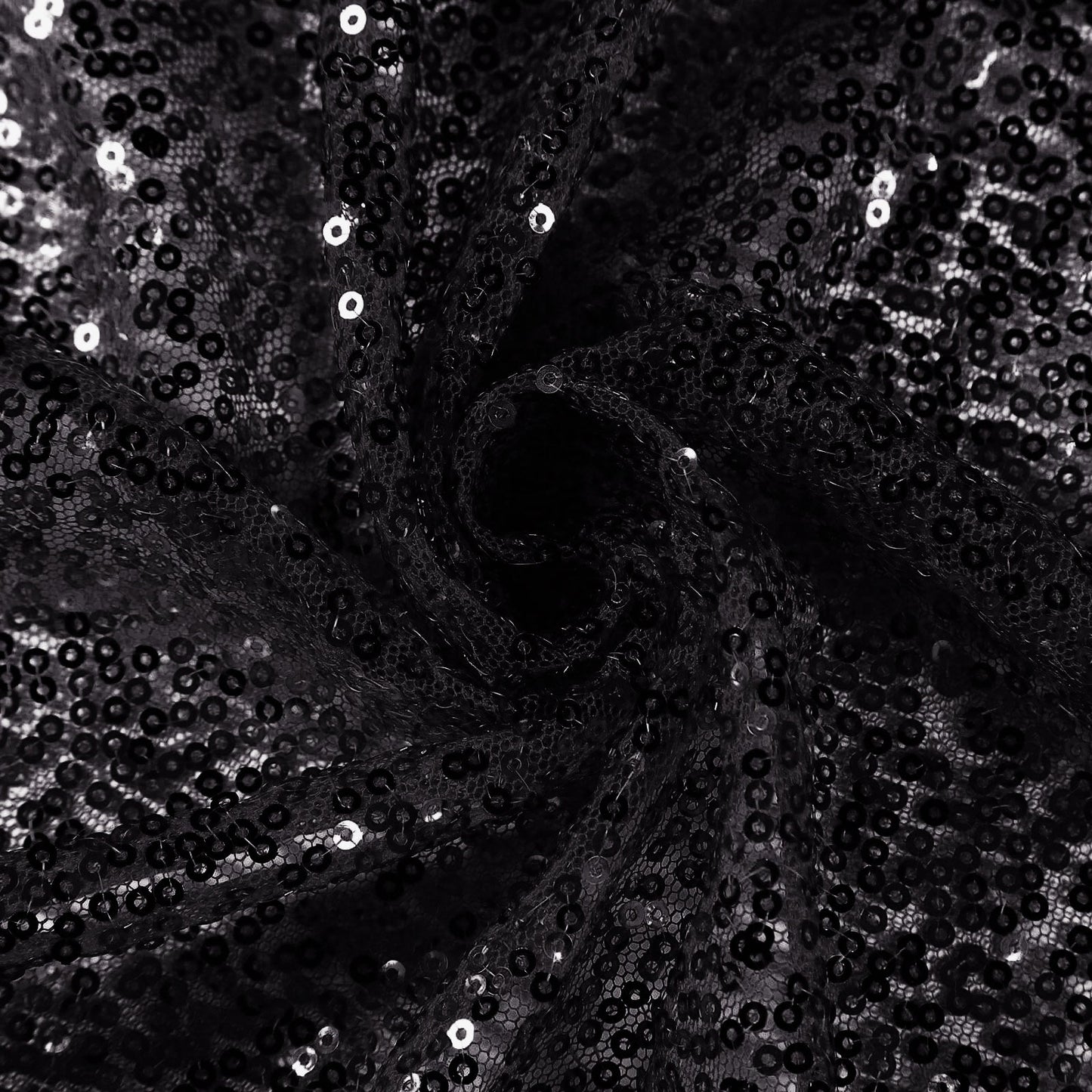 Sequin 132" Round Tablecloth Black - Seamless Dazzling Table Cover