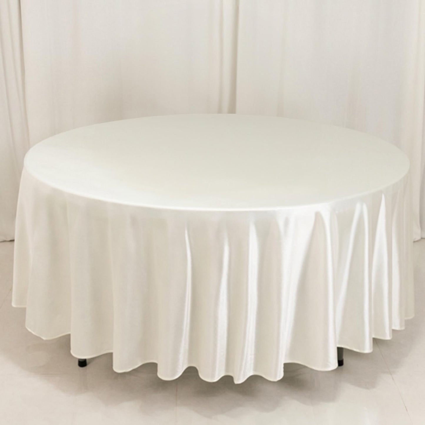 Scuba Round 108" Tablecloth Shimmering Pearl White - Wrinkle Free & Stain Resistant Table Cover