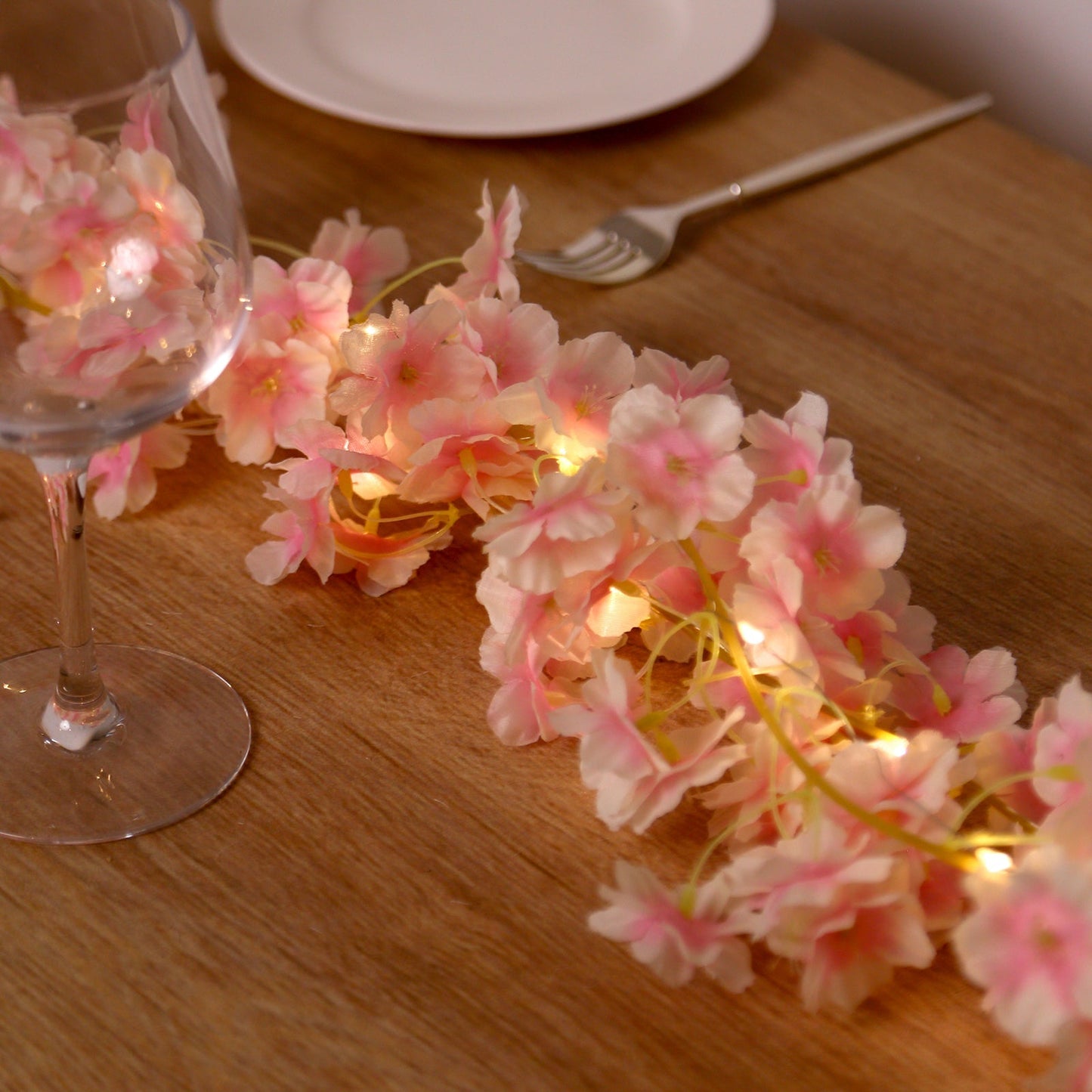 20 LED Garland Fairy String Lights Cherry Blossom Design Blush Warm White - Battery Operated Party DÃ©cor 6ft