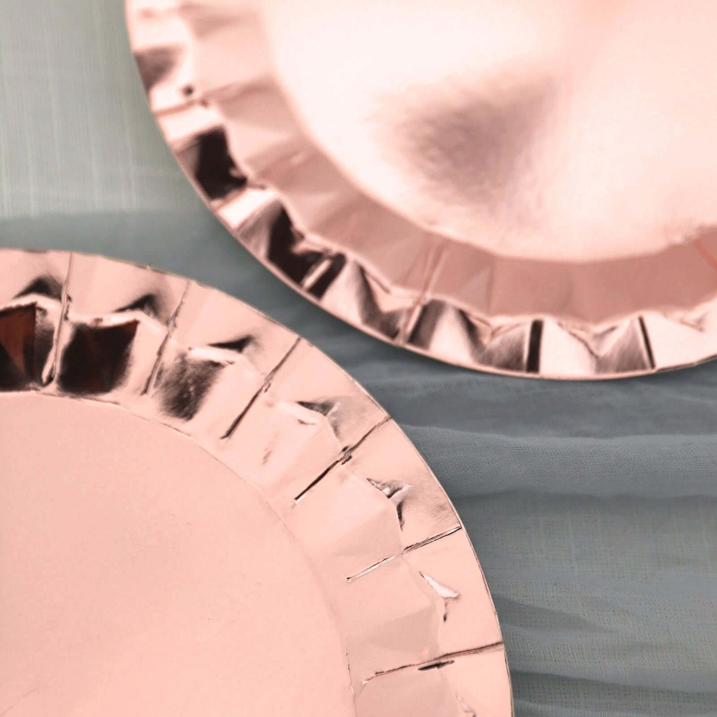 25-Pack Paper 9" Round Dinner Plates in Metallic Rose Gold with Geometric Prism Rim - Disposable 400GSM Party Plates