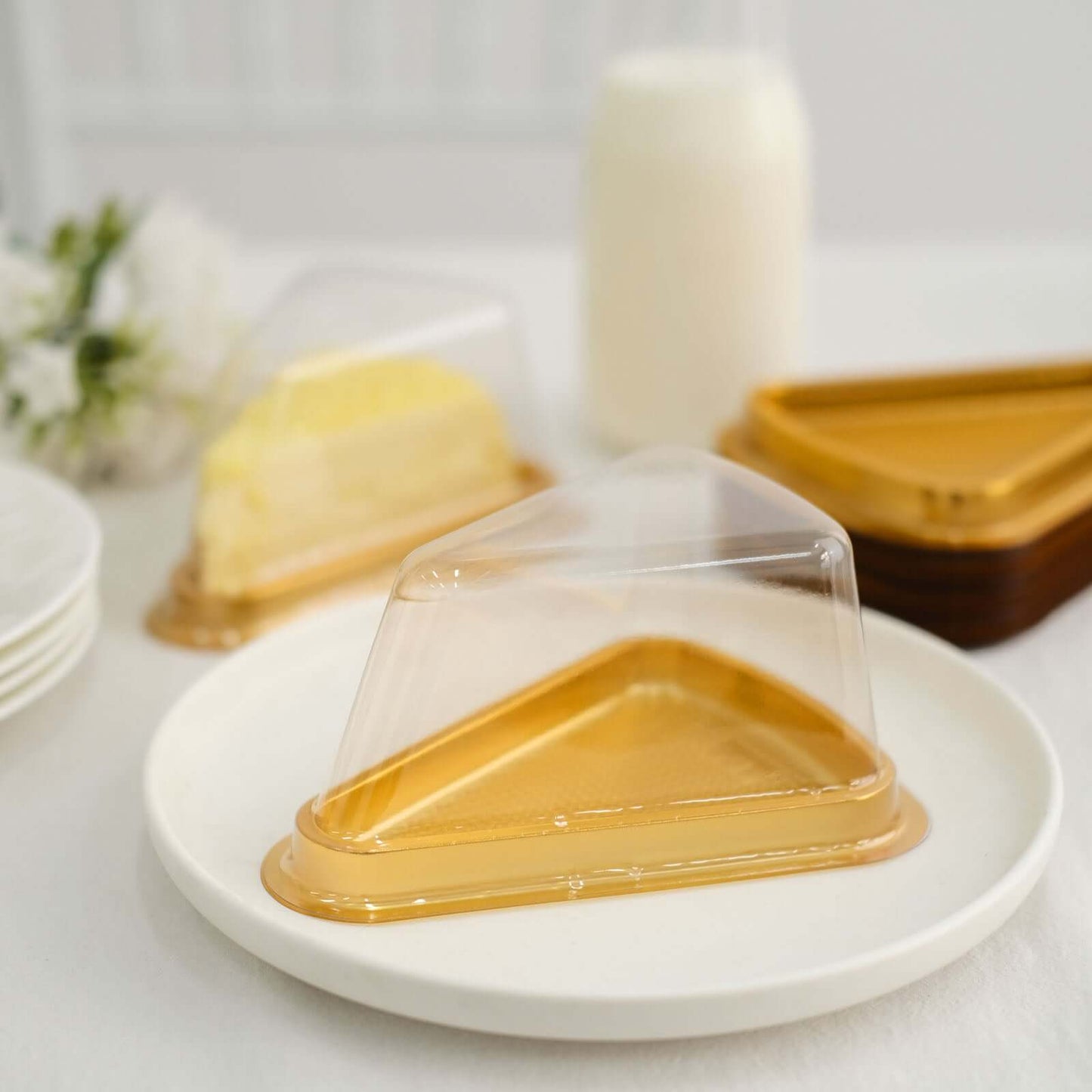 50-Pack Plastic Cake Slice Favor Containers Gold/Clear - Chic Individual Cheesecake Pie Party Favor Boxes with Lid for Events & Catering 6"x4.5"x2.5"