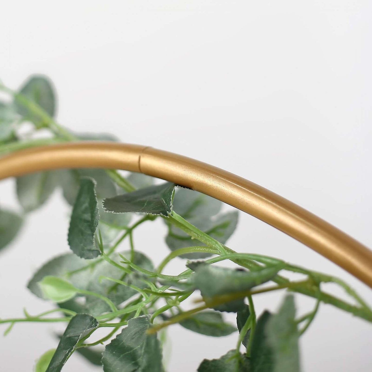 Metal Round Floral Hoop Cake Stand Gold - Chic Geometric Dessert Display DIY Centerpiece Table Decoration With Wooden Base 20"