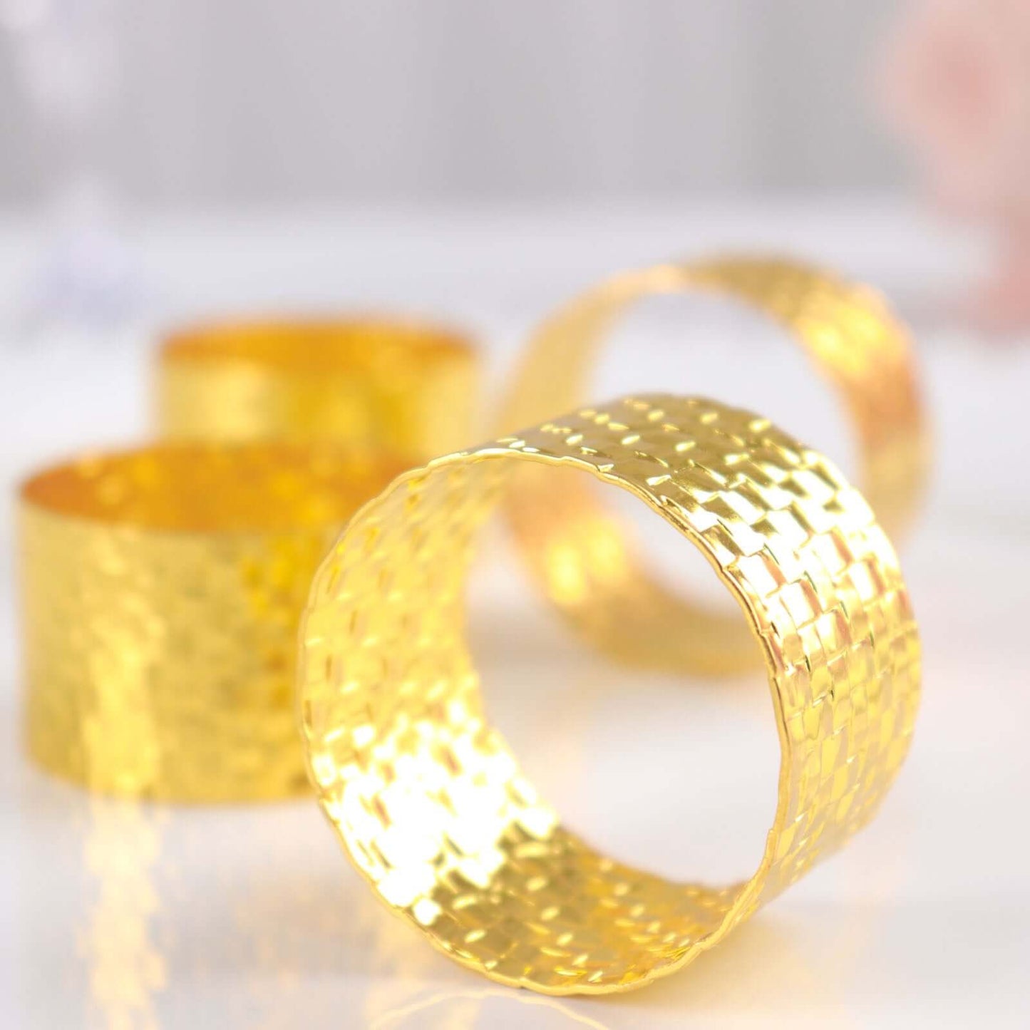 4 Pack Shiny Gold Basket Weave Napkin Rings, Metallic Napkin Holders