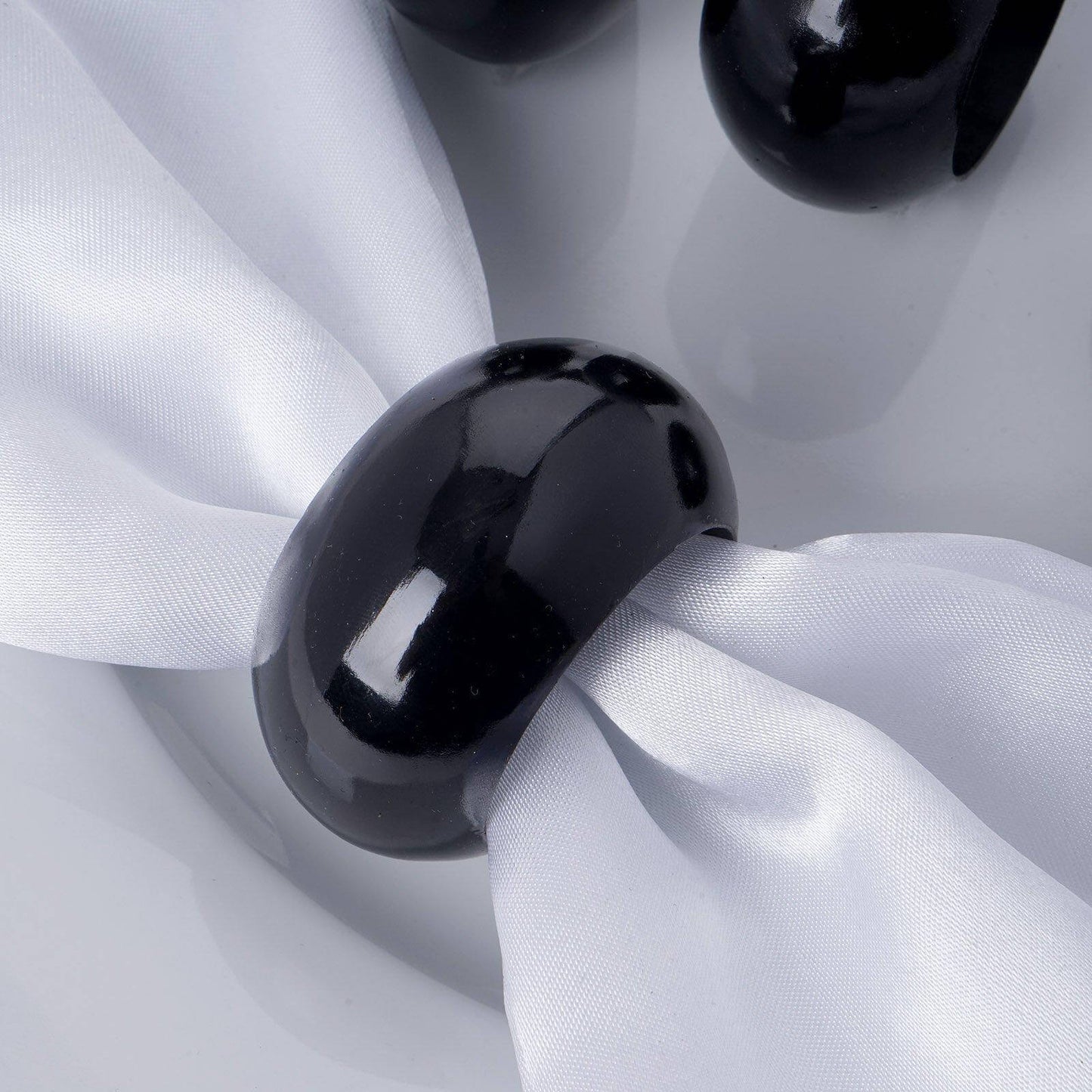 4 Pack Shiny Metallic Black Acrylic Napkin Rings