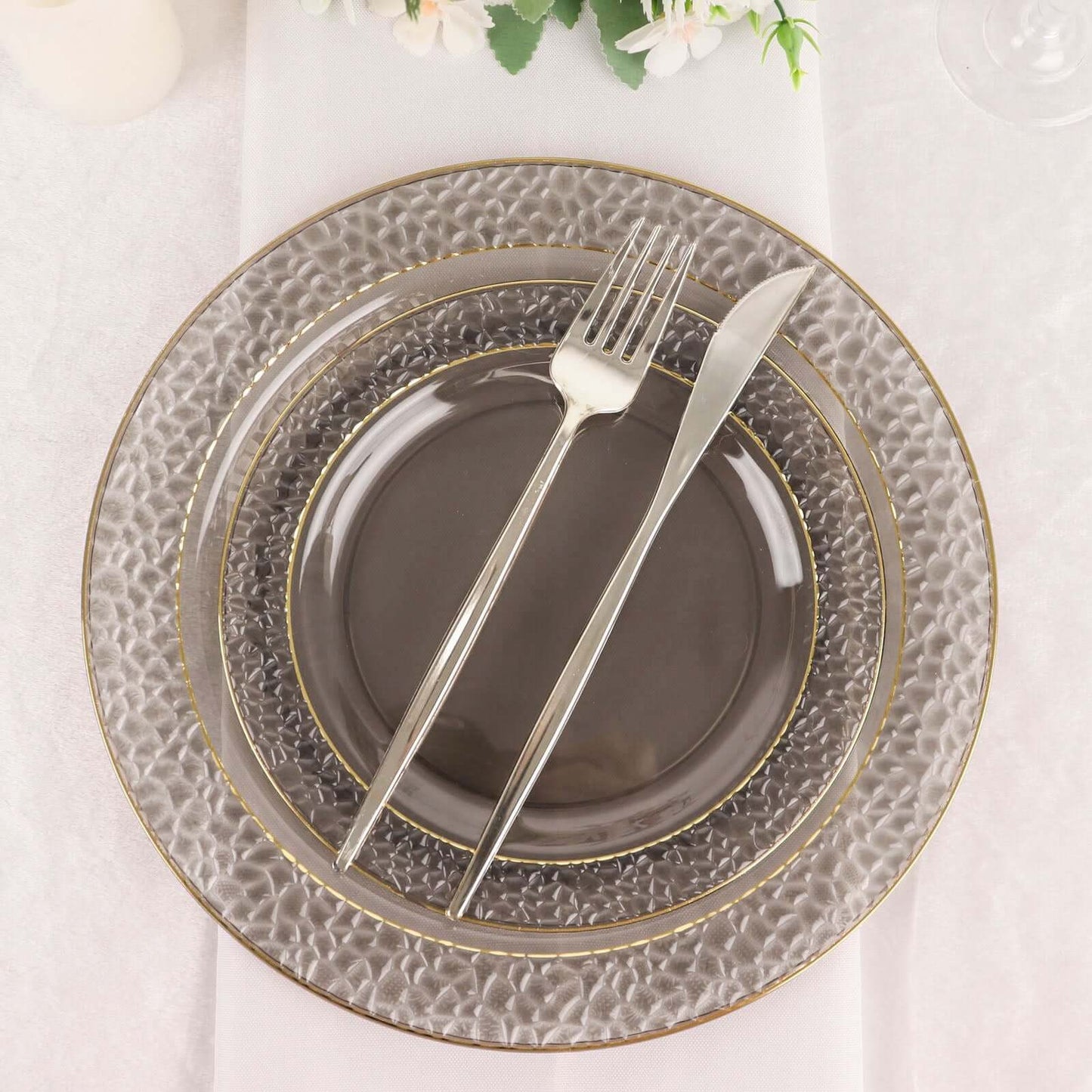 10-Pack Plastic 10" Round Dinner Plates in Opaque Black Hammered Design with Gold Rim - Disposable Party Plates for Chic Banquets & Special Occasions