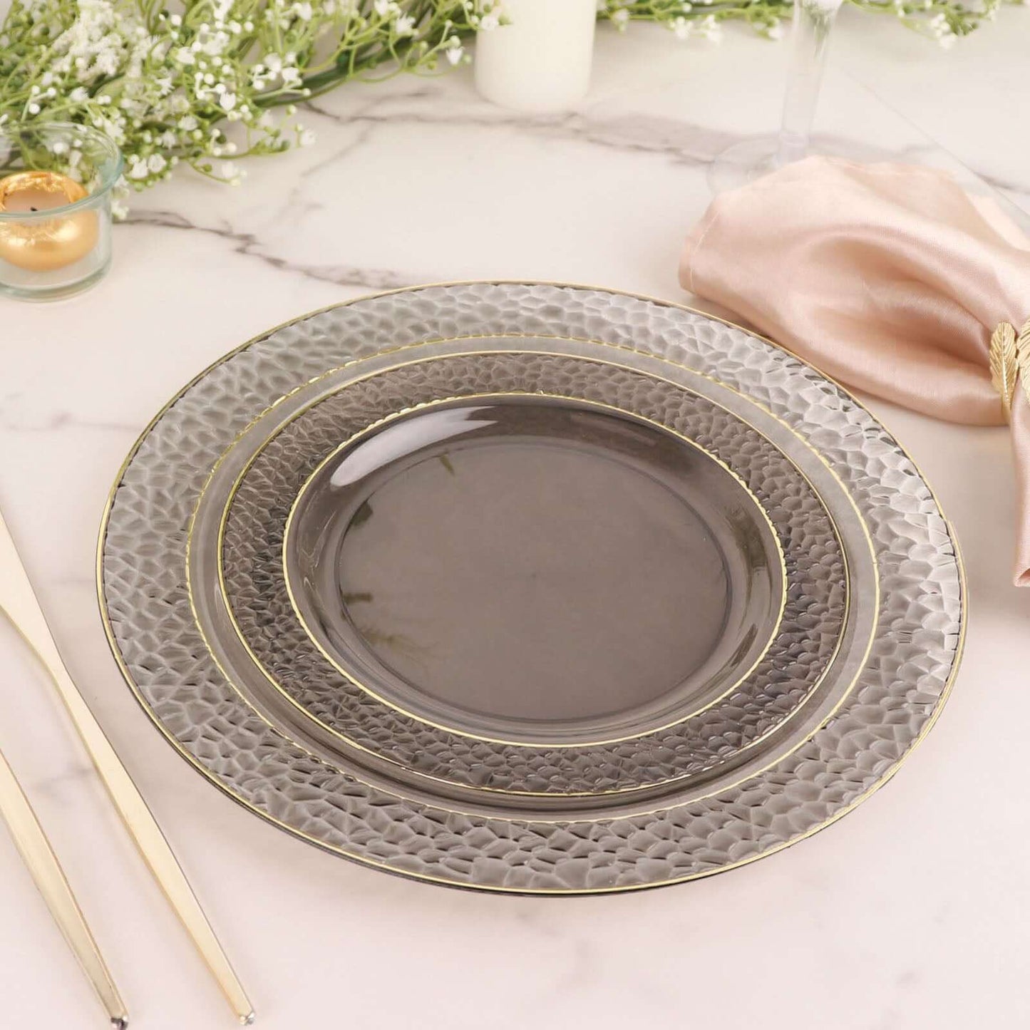 10-Pack Plastic 10" Round Dinner Plates in Opaque Black Hammered Design with Gold Rim - Disposable Party Plates for Chic Banquets & Special Occasions