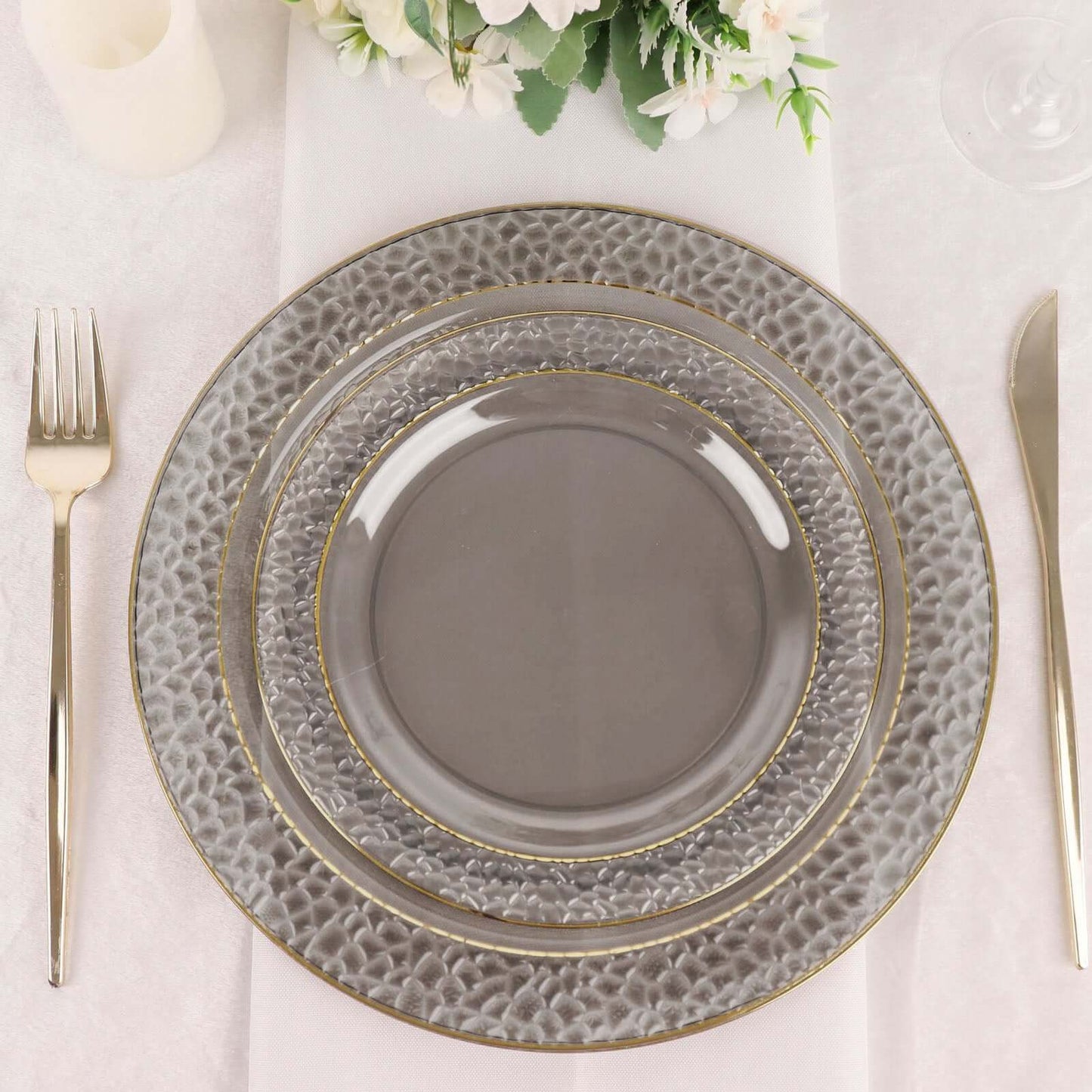 10-Pack Plastic 10" Round Dinner Plates in Opaque Black Hammered Design with Gold Rim - Disposable Party Plates for Chic Banquets & Special Occasions