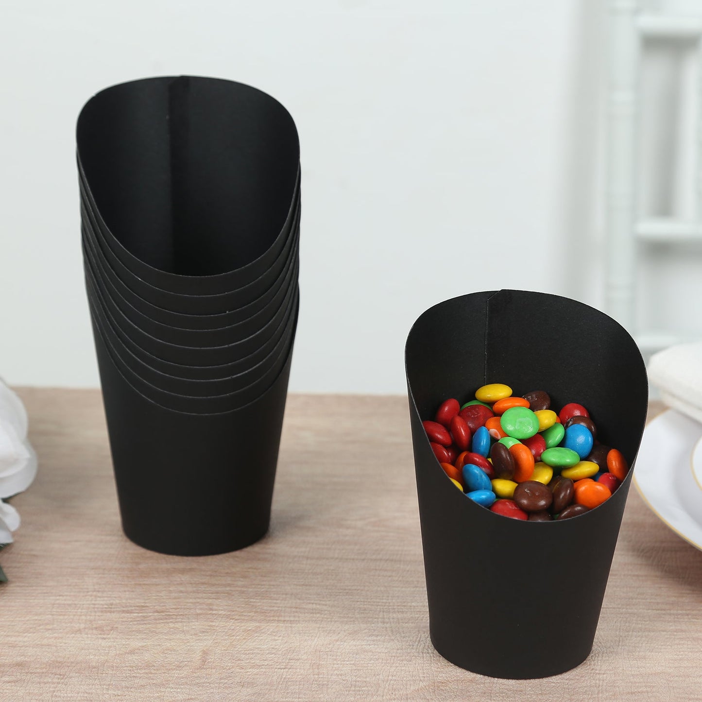 50-Pack Paper Popcorn Box Snack Cups Cone Design Black - Great for Appetizers 14oz