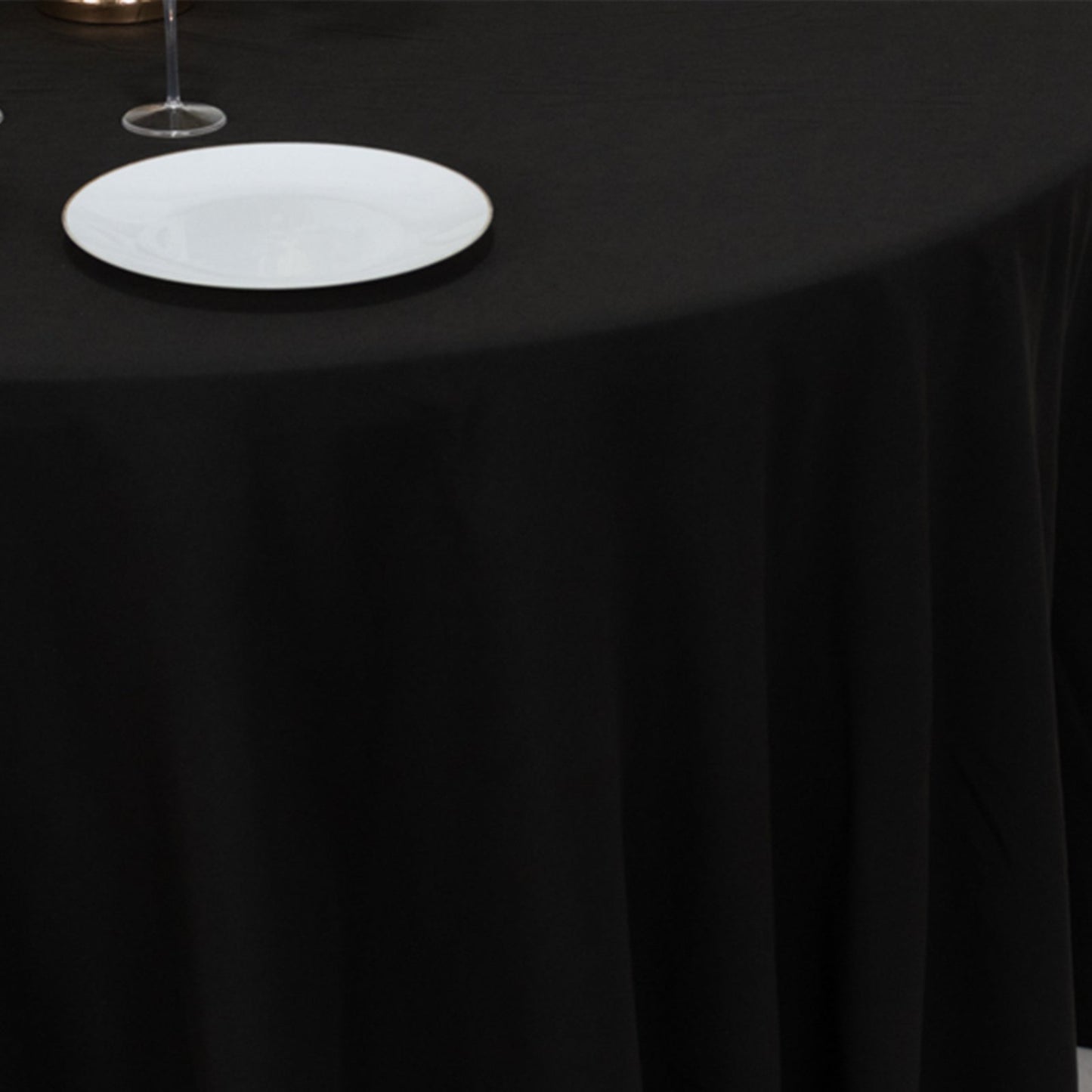 Cotton Blend 120" Round Tablecloth Black - Seamless Wrinkle-Resistant Table Cover