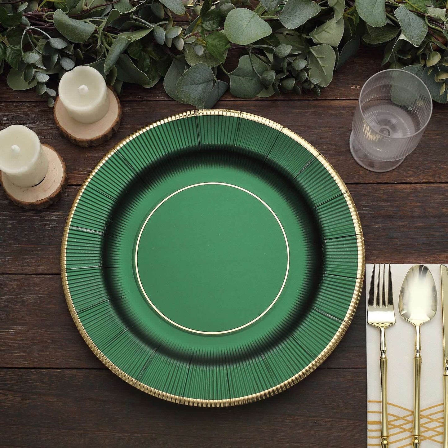 25-Pack Disposable Round Charger Plates in Hunter Emerald Green Sunray Design with Gold Rim - 350GSM Heavy Duty Paper Chargers 13"