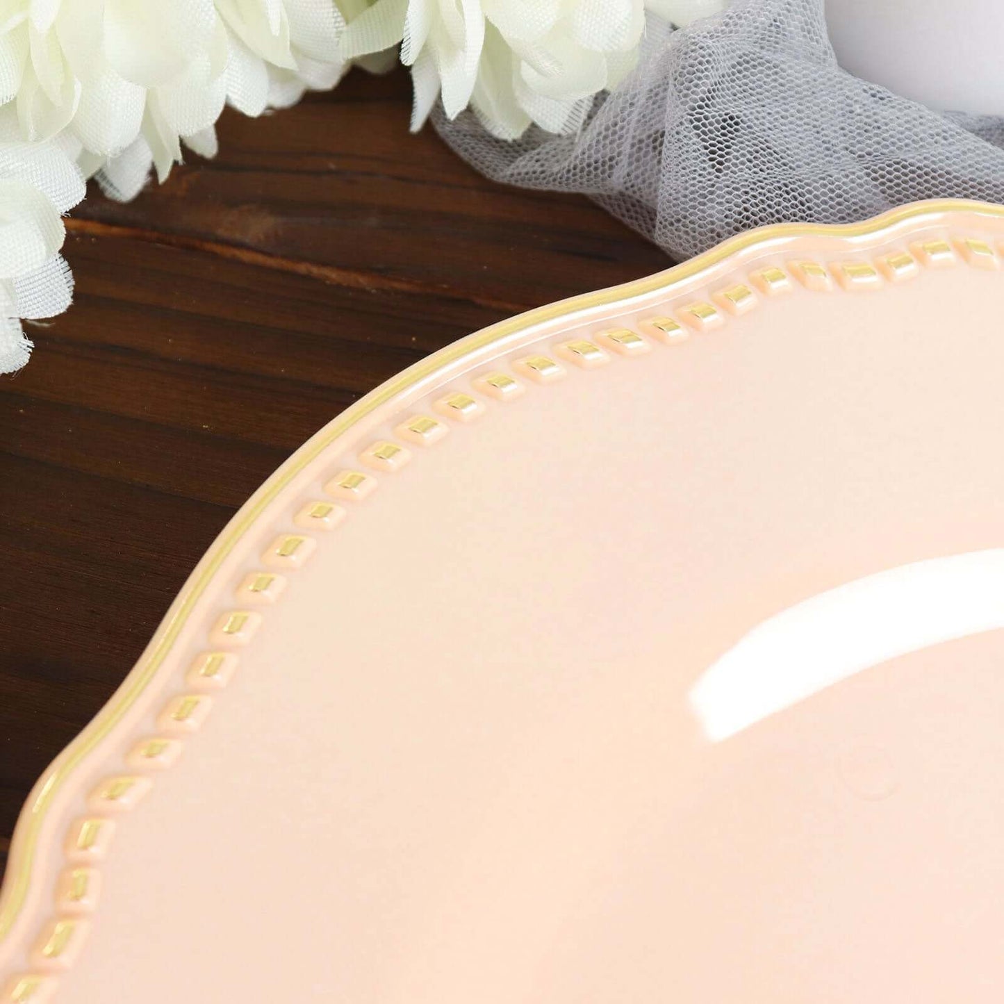 10-Pack Plastic Dinner Plates in Nude with Gold Scalloped Rim - Disposable Party Plates 9"