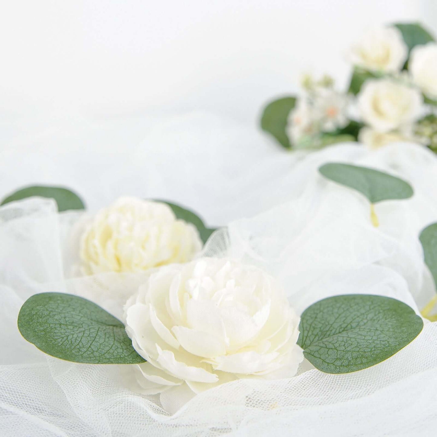 200 Pcs Artificial Eucalyptus Leaves Decor Frosted Green - Lifelike Faux Greenery Petals for Rustic-Themed Parties Arrangements & Decor Projects