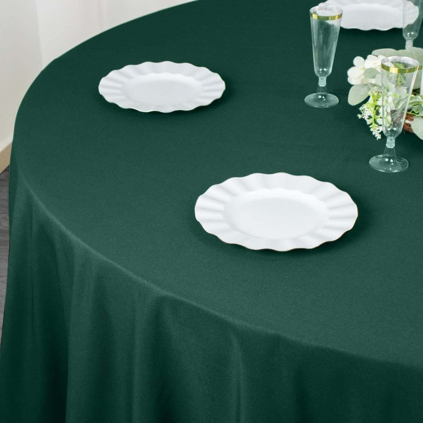 Premium Polyester 120" Round Tablecloth Hunter Emerald Green - Seamless 220GSM Wrinkle-Resistant Table Cover