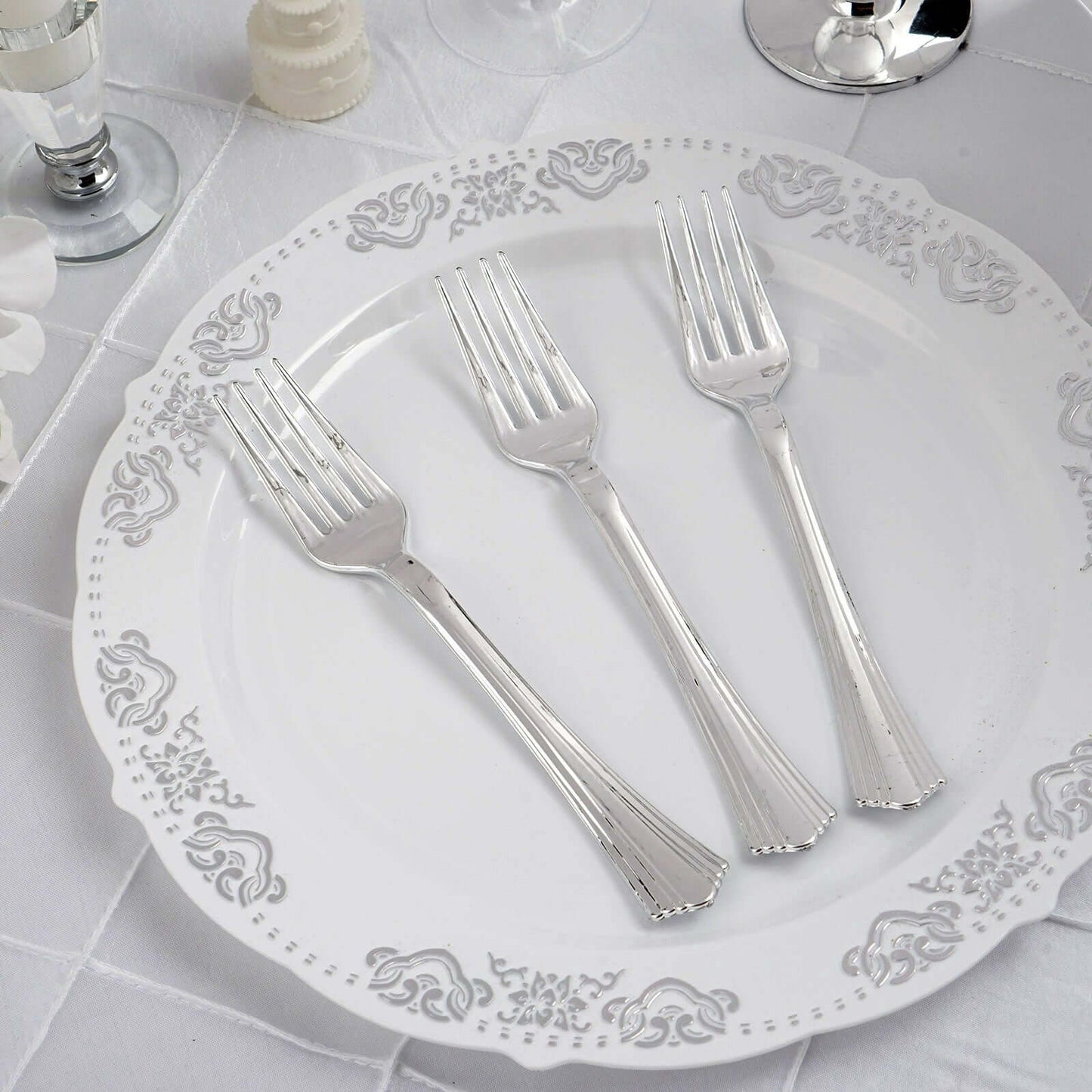 25-Pack Plastic Forks Silver Heavy Duty with Fluted Handles - Durable Disposable Tableware 7"