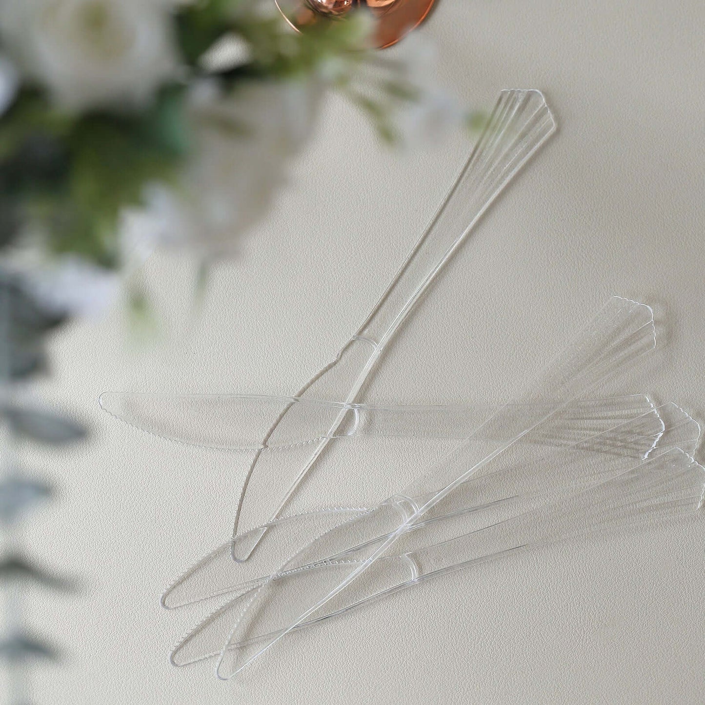 25-Pack Plastic Knives Clear Heavy Duty with Fluted Handles - Durable Disposable Utensils 7"