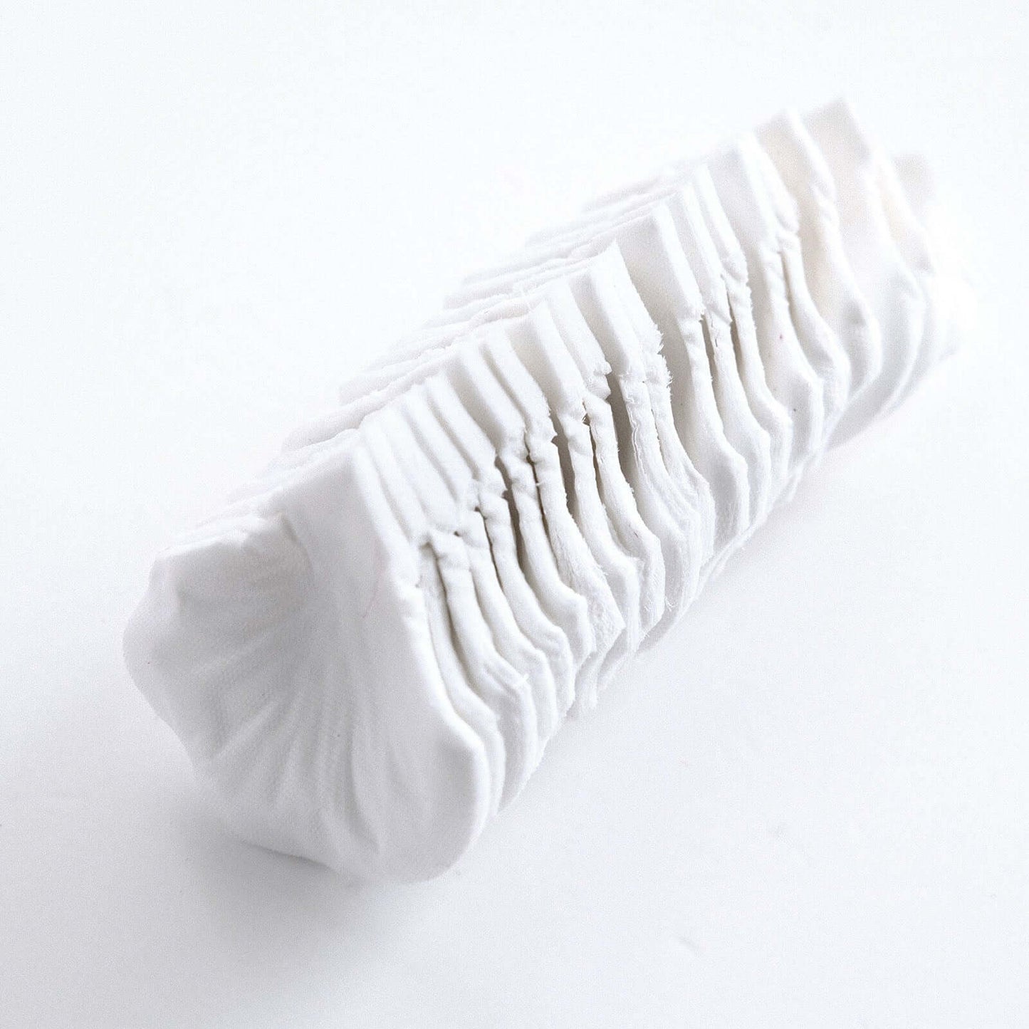 500-Pack Rose Petals Round Design White Silk Confetti - Decorative Scatters for Tables and Floors