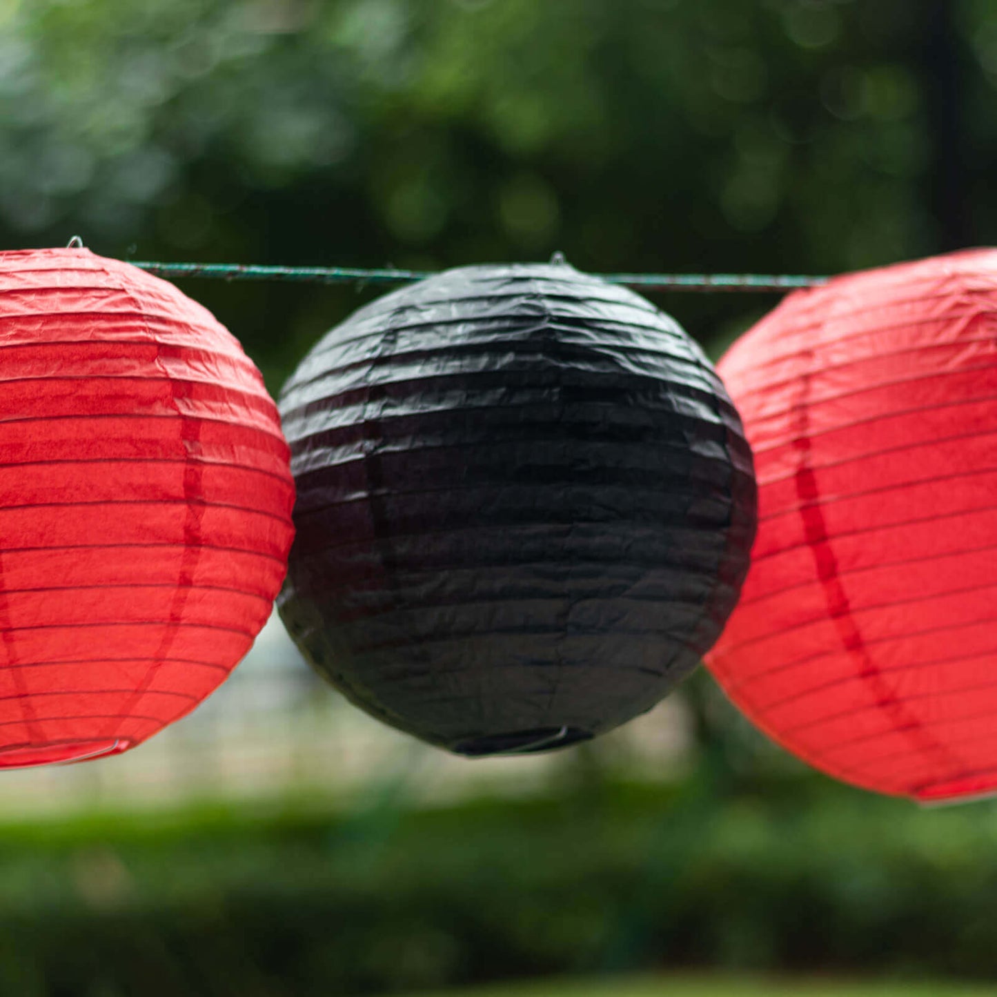 Set of 8 Mixed Red Gold Hanging Paper Lanterns, Decorative Round Chinese Sky Lanterns, Assorted Sizes - 6",8",10",14"