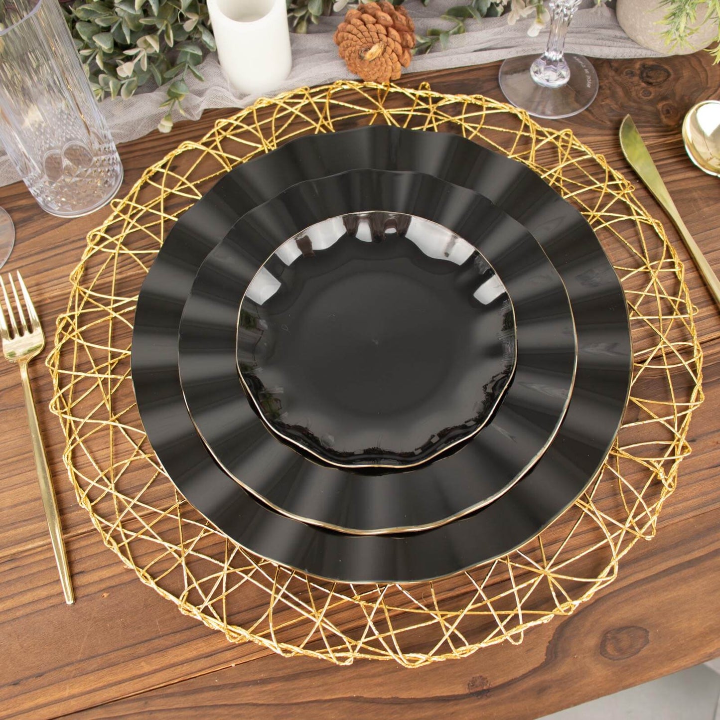 10-Pack Plastic 11" Round Dinner Plates in Black Ruffled Rim with Gold Edging - Sturdy Disposable Dinnerware