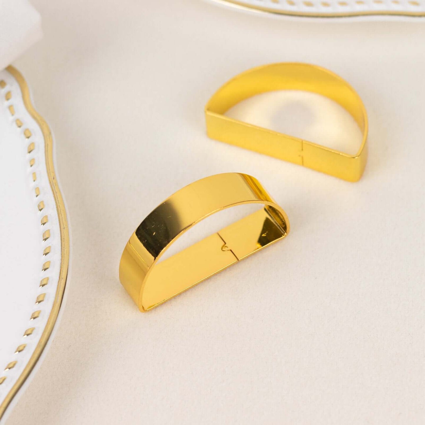4 Pack 2" Shiny Gold Metal Semicircle Napkin Rings, D-Shaped Serviette Buckle Napkin Holders