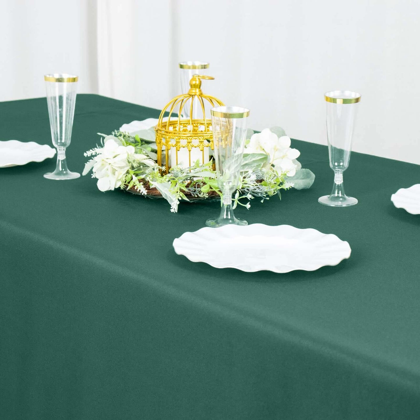 Premium Polyester 90"x132" Rectangle Tablecloth Hunter Emerald Green - Seamless 220GSM Stain-Resistant Design