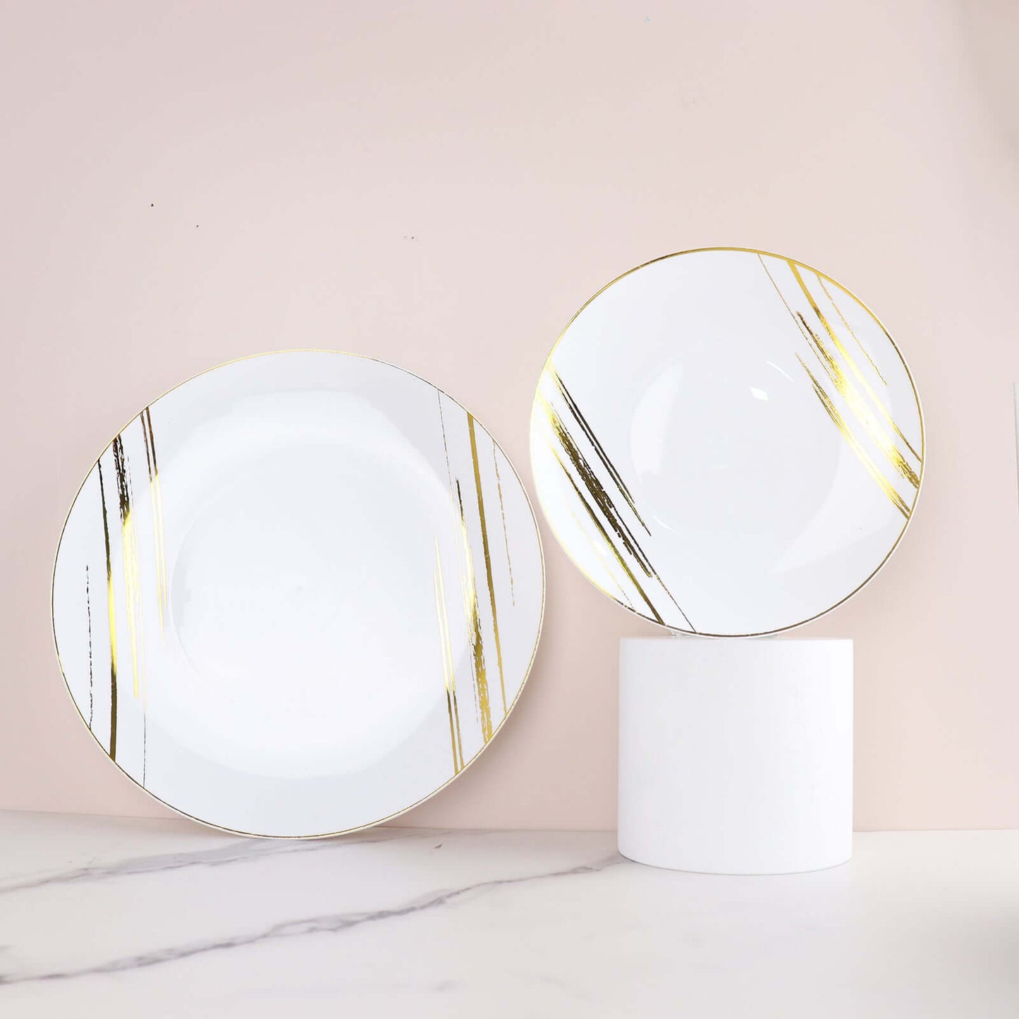 10-Pack Plastic 10" Round Dinner Plates in White with Gold Brush Stroked Print - Disposable Party Dinnerware for Modern Themed Events & Banquets