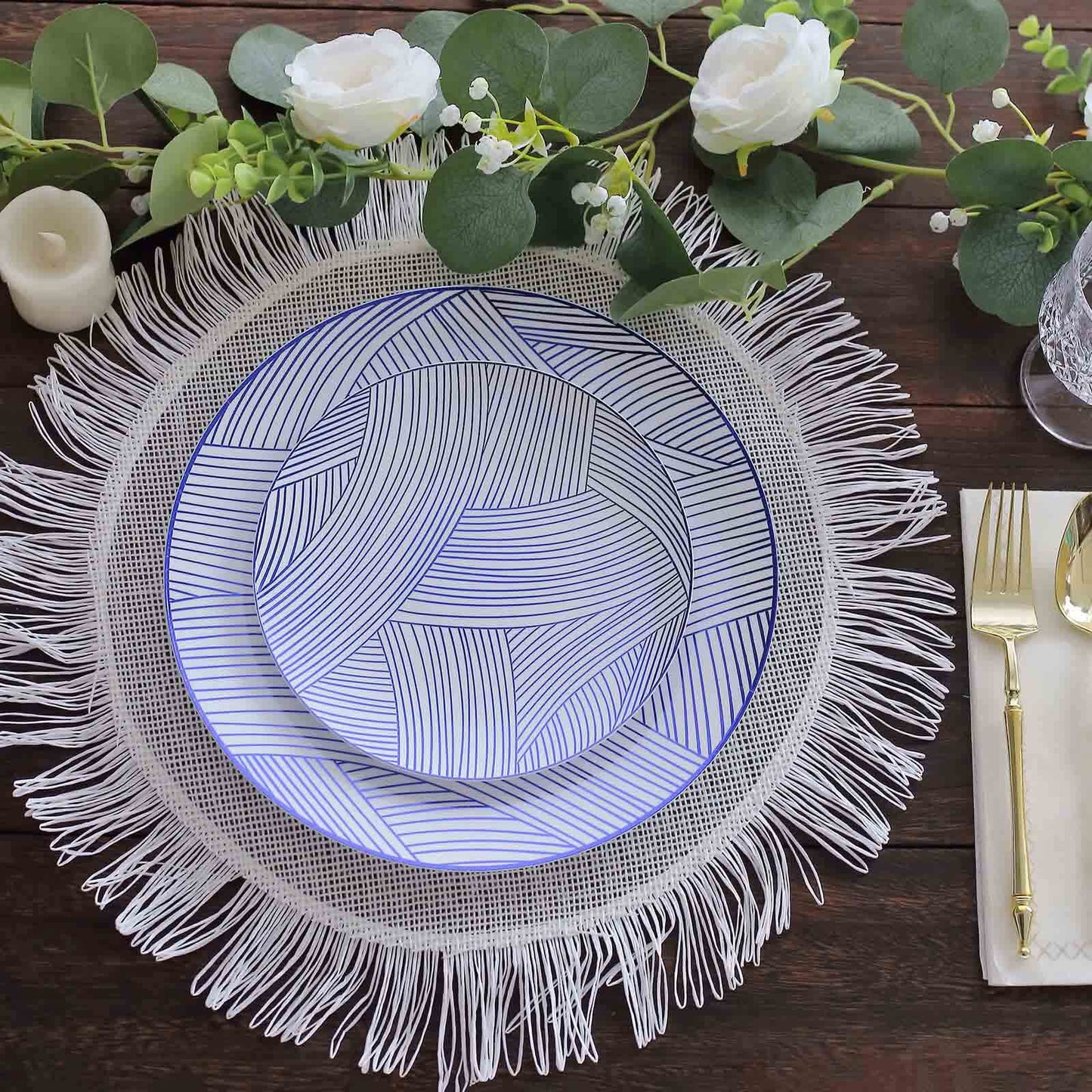 10-Pack Plastic 10" Round Dinner Plates in White with Blue Wave Brush Strokes Pattern - Disposable Party Plates