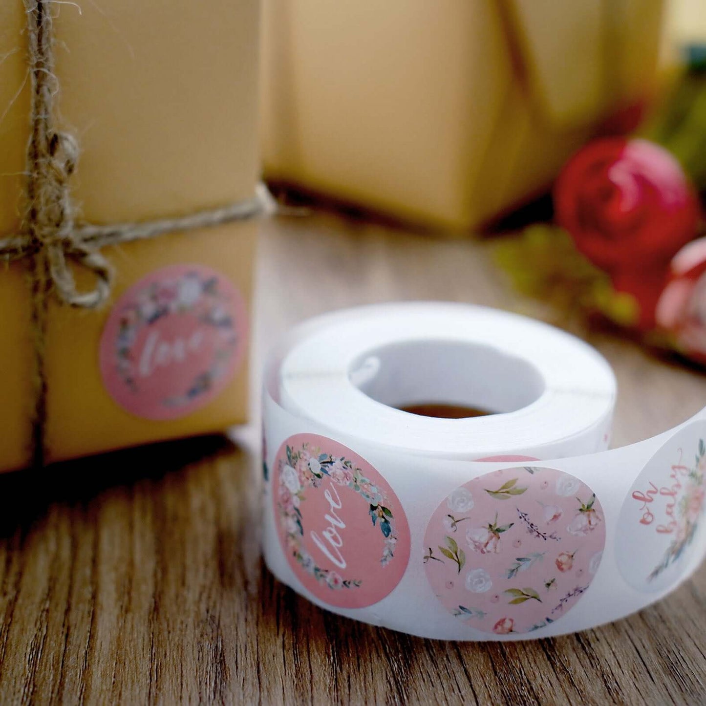 500Pcs 1.5" Baby Shower Love and Oh Baby Floral Stickers Roll, Labels For DIY Envelope Seal - Round
