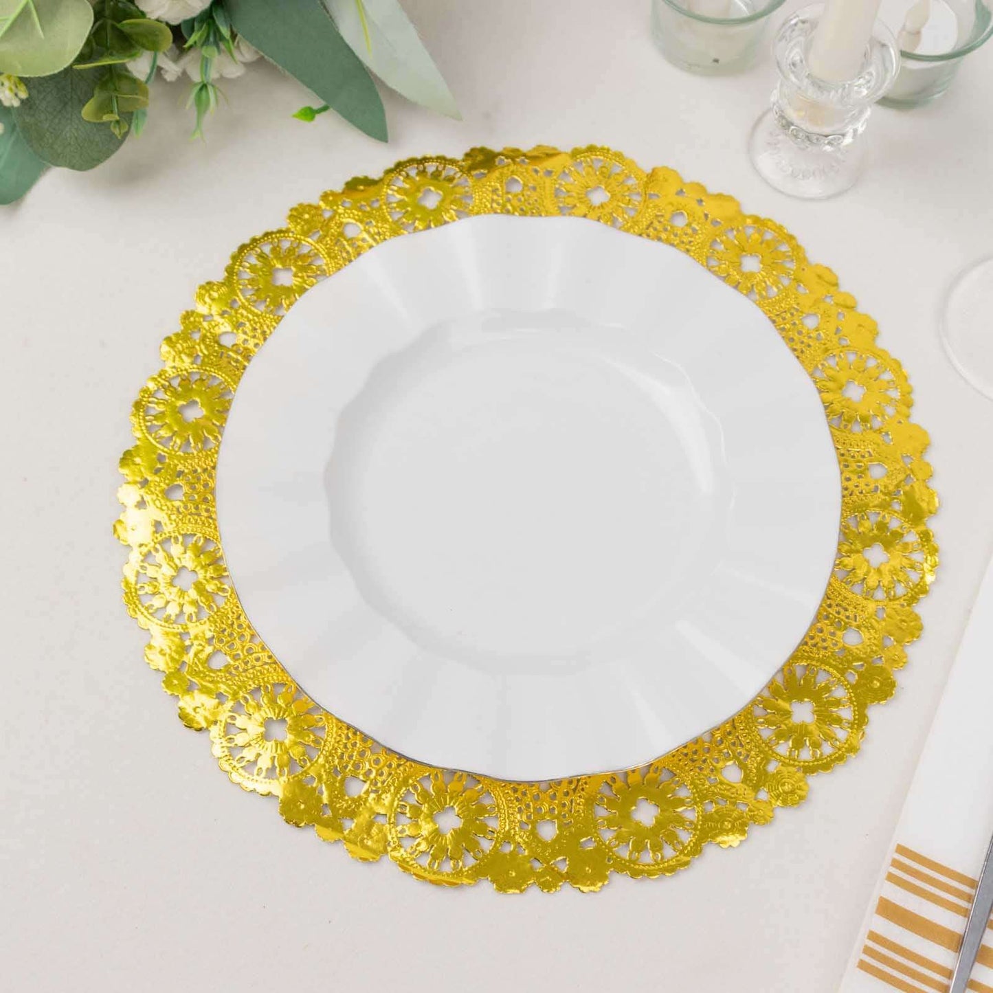 50-Pack Paper 12" Round Placemats in Metallic Gold - Disposable 50GSM Lace Doilies with Medallion Style for Dessert Display & Table Decor