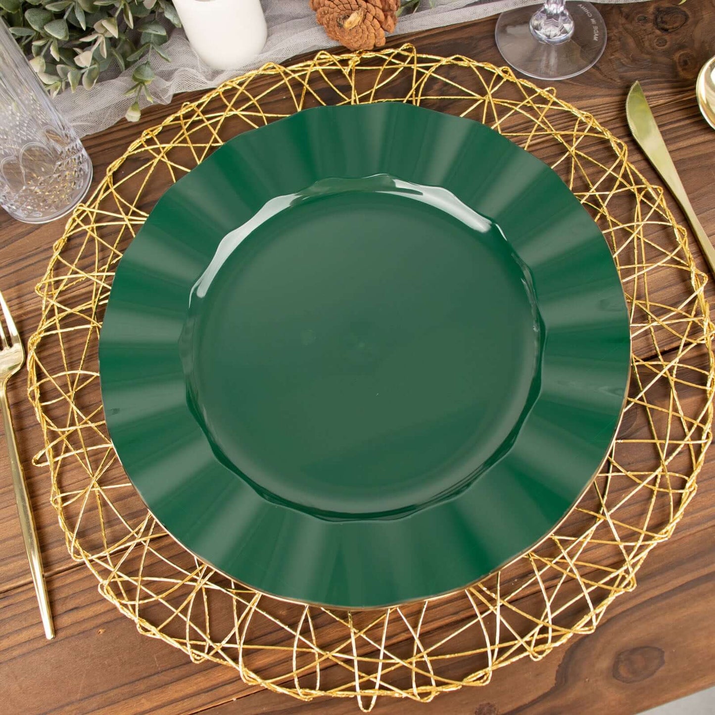 10-Pack Plastic 11" Round Dinner Plates in Hunter Emerald Green Ruffled Rim with Gold Edging - Sturdy Disposable Dinnerware