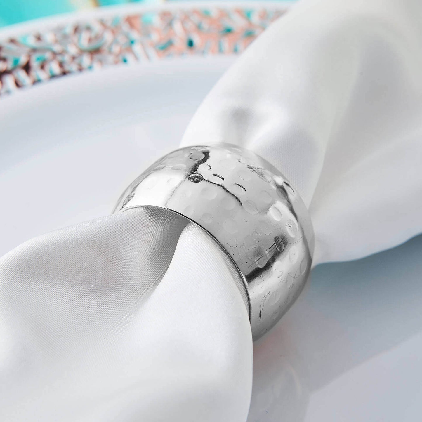 4 Pack Metallic Silver Hammered Pattern Metal Napkin Rings
