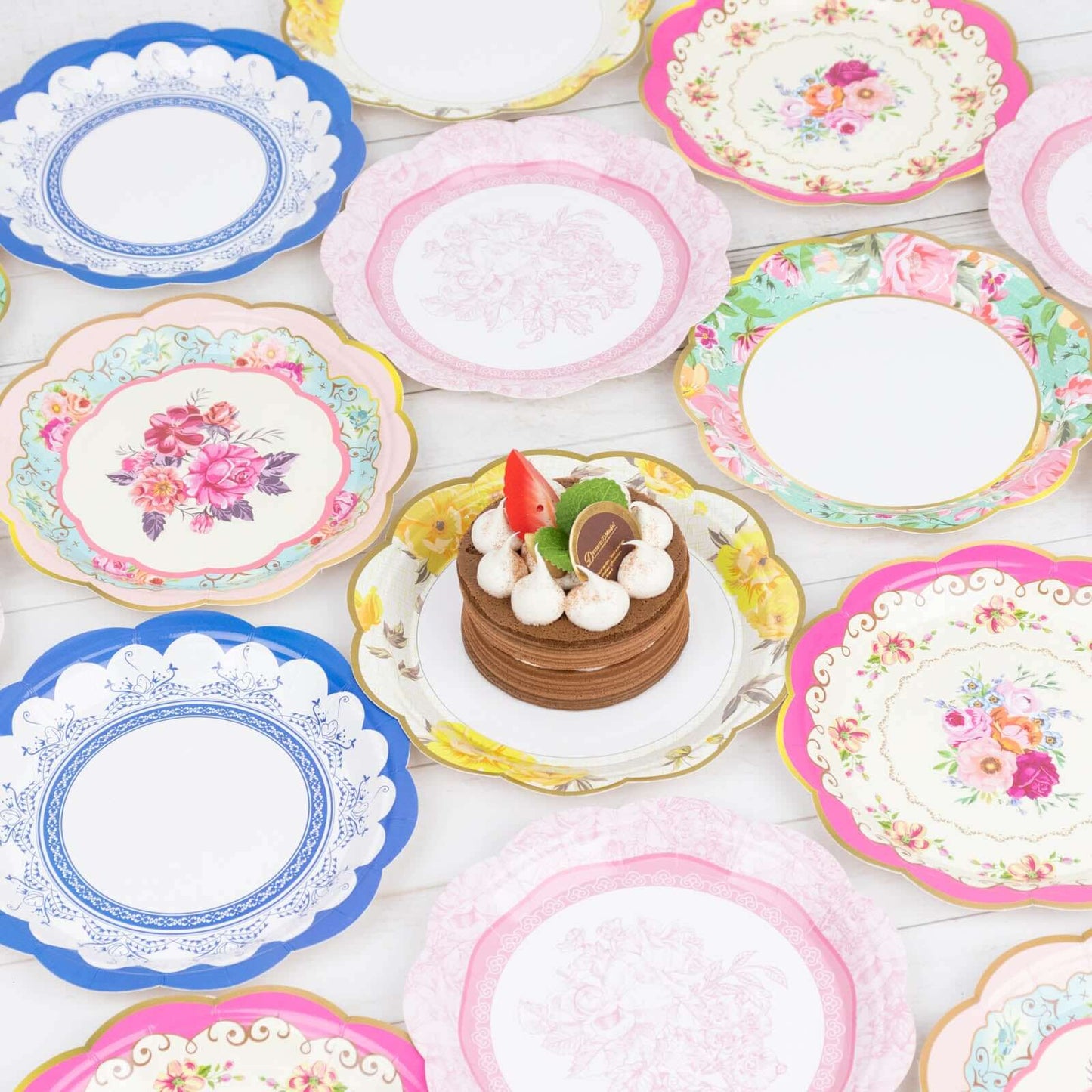24-Pack Paper 9" Round Dinner Plates in Mixed Floral Print with Scalloped Edge - Disposable Party Plates for Baby Showers & Vintage Themes